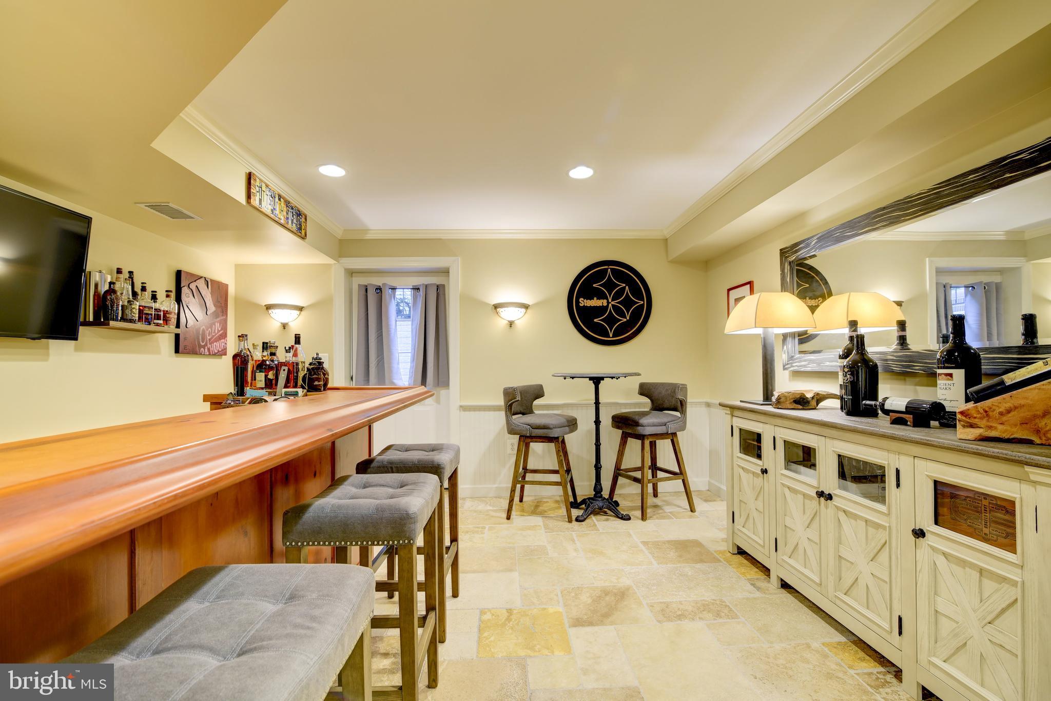 RIVER CREEK - Residential