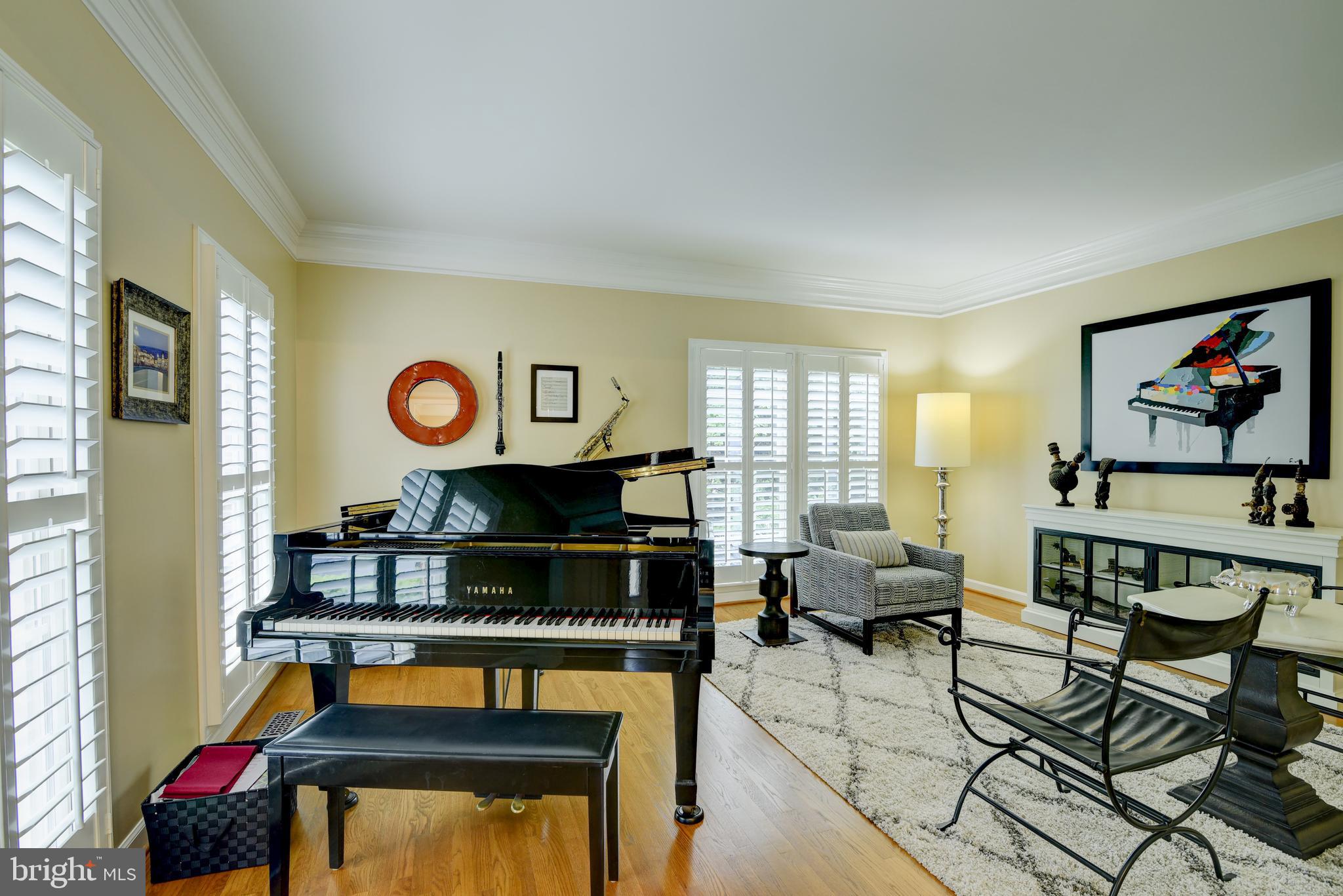 RIVER CREEK - Residential