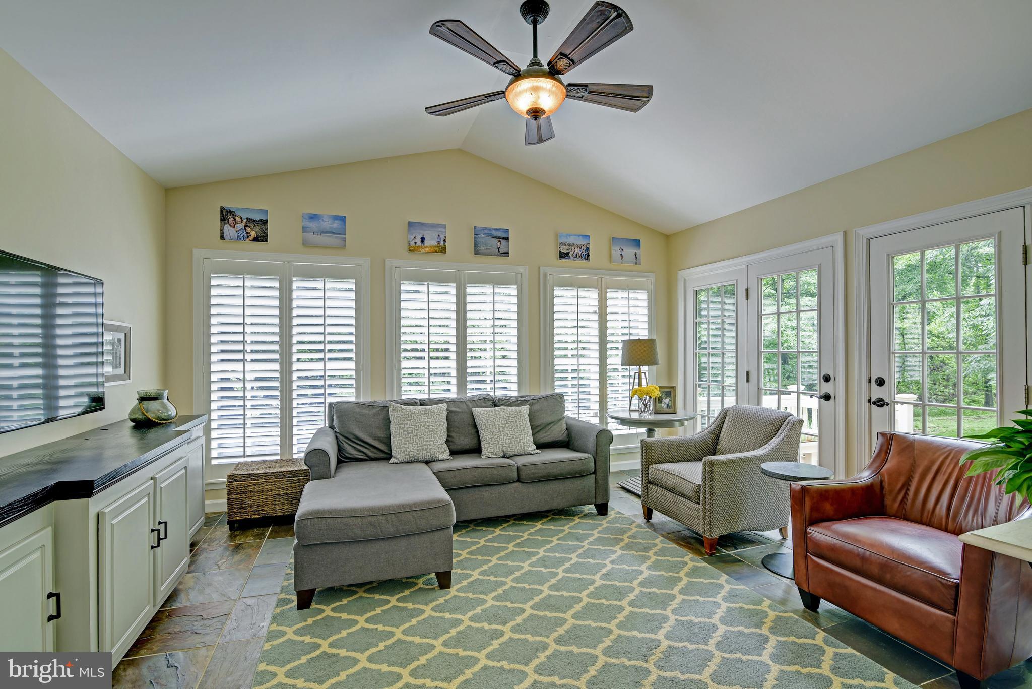 RIVER CREEK - Residential