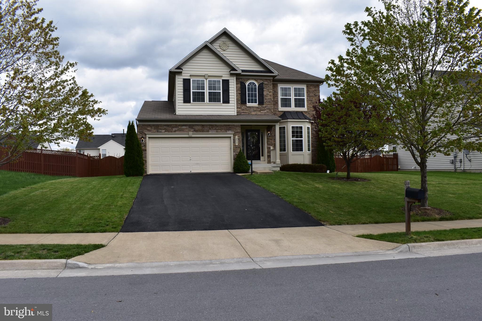 RED BUD RUN - Residential Lease