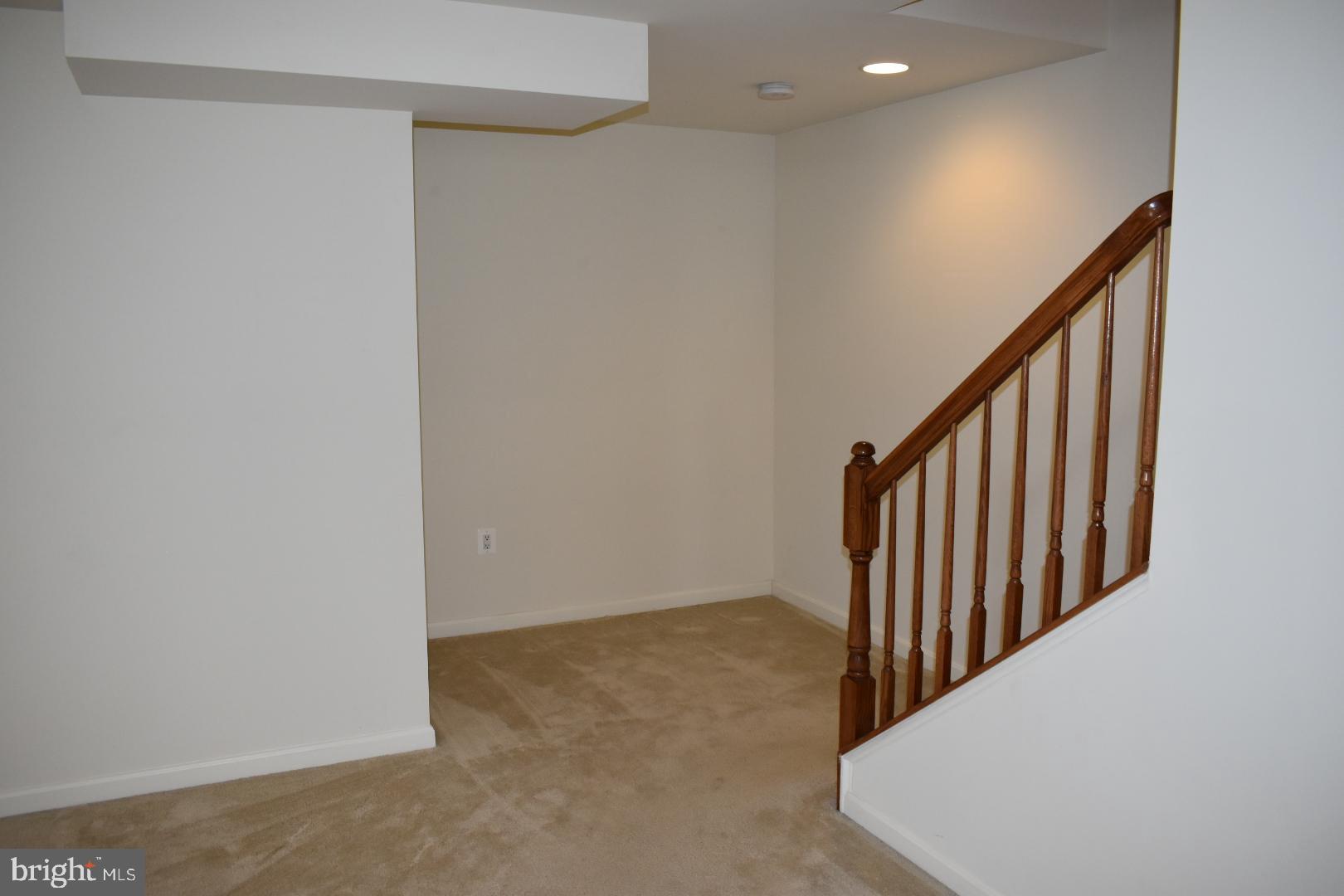 RED BUD RUN - Residential Lease