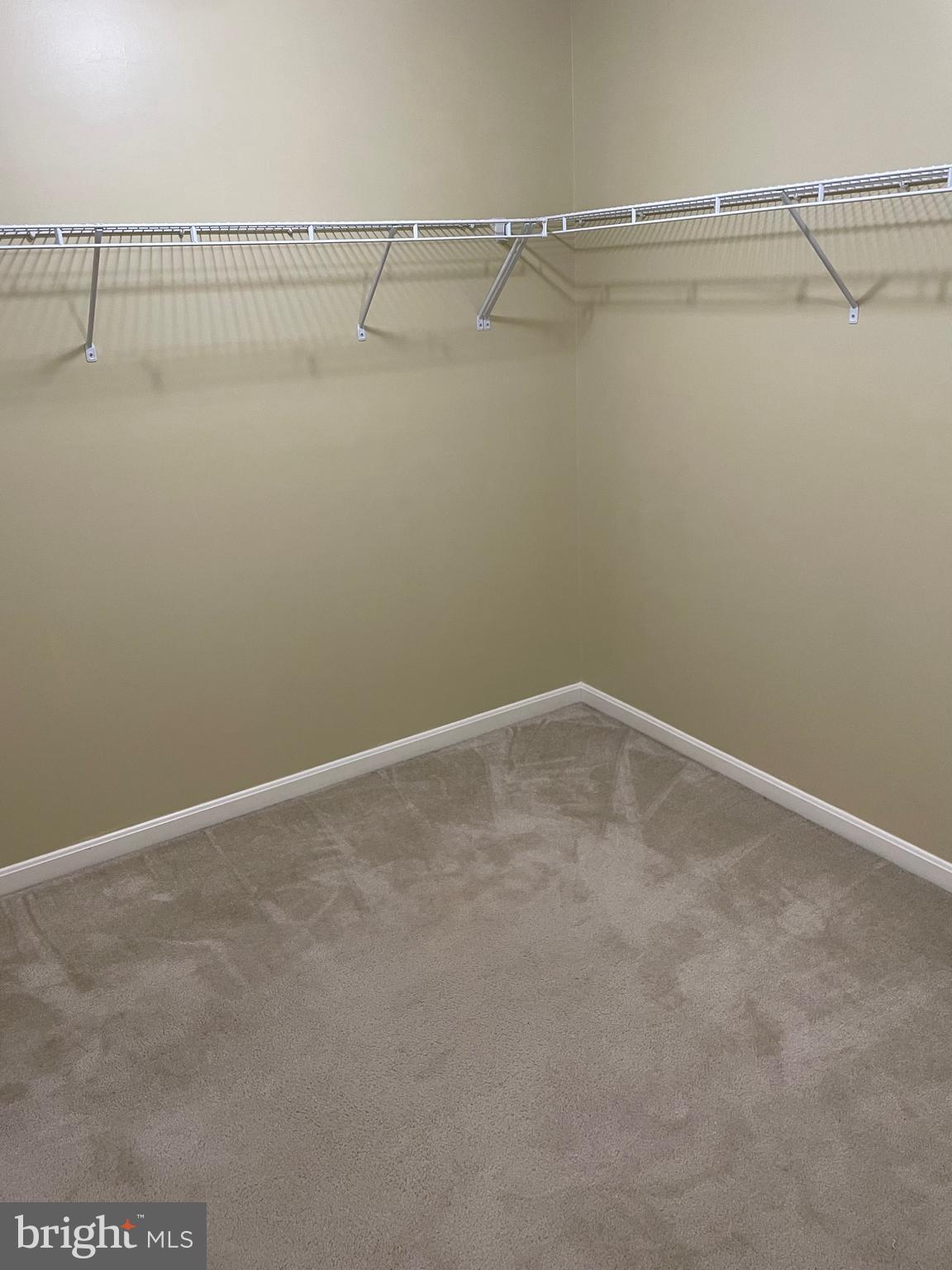 RED BUD RUN - Residential Lease