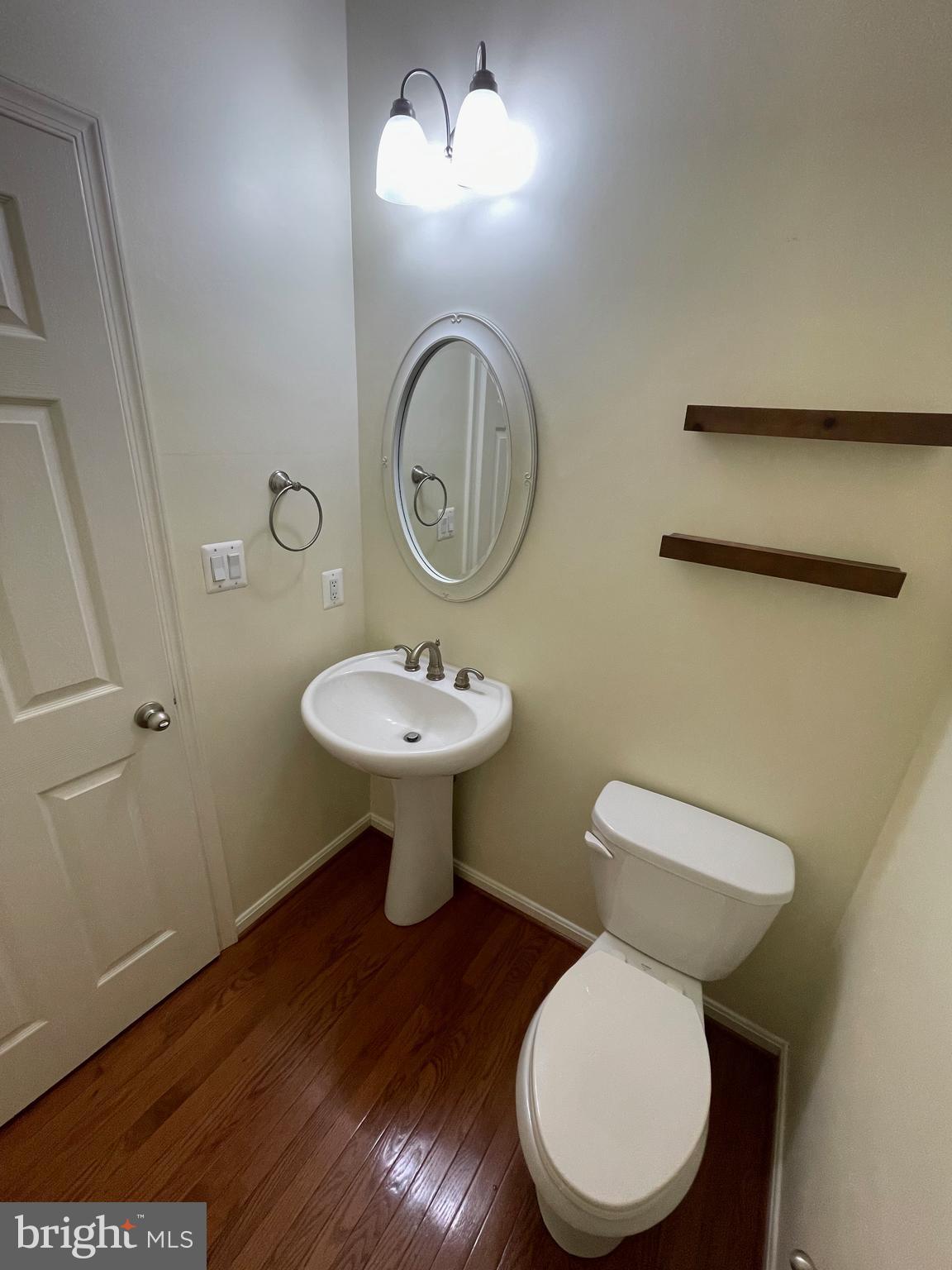 RED BUD RUN - Residential Lease