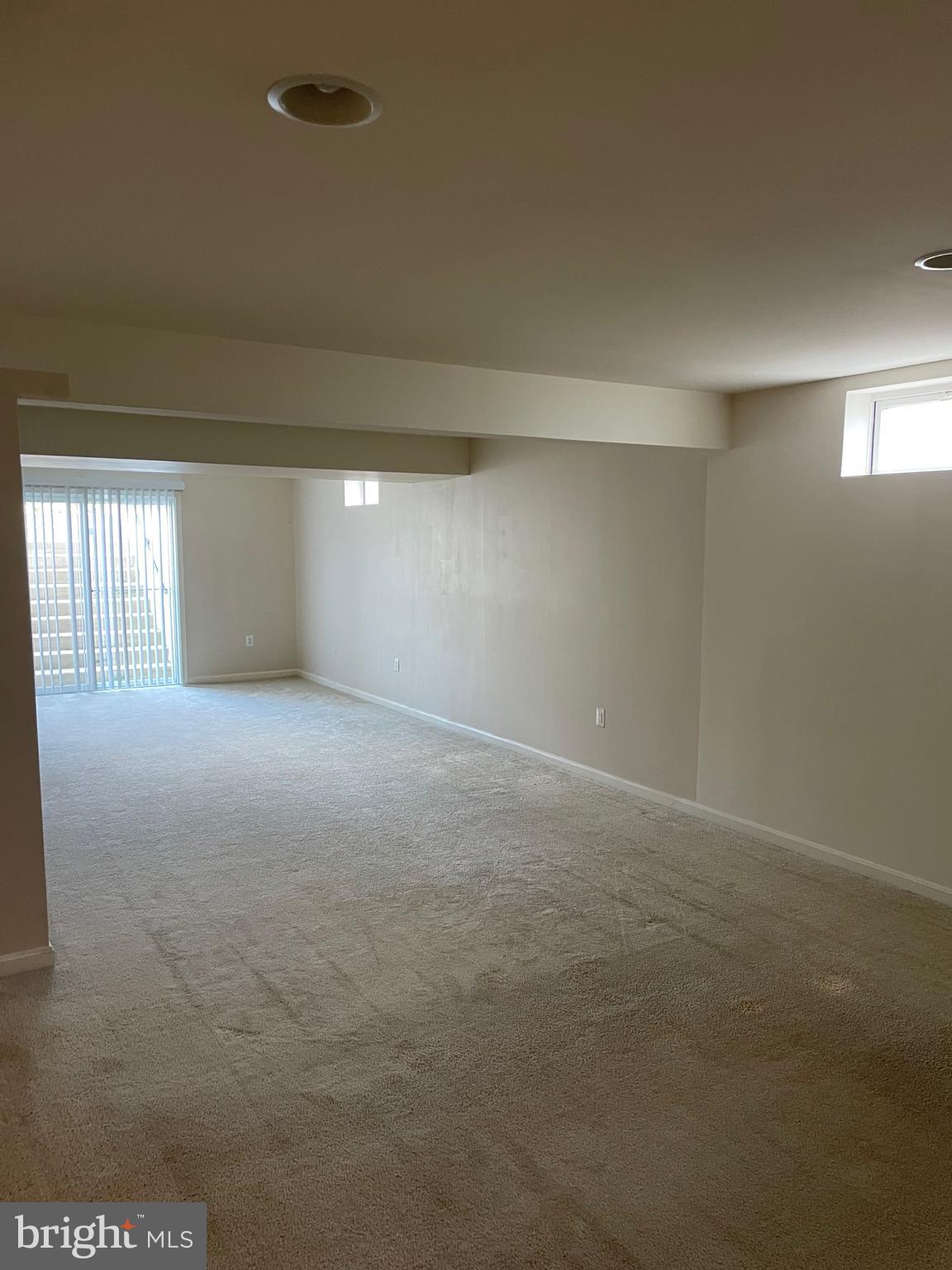 RED BUD RUN - Residential Lease