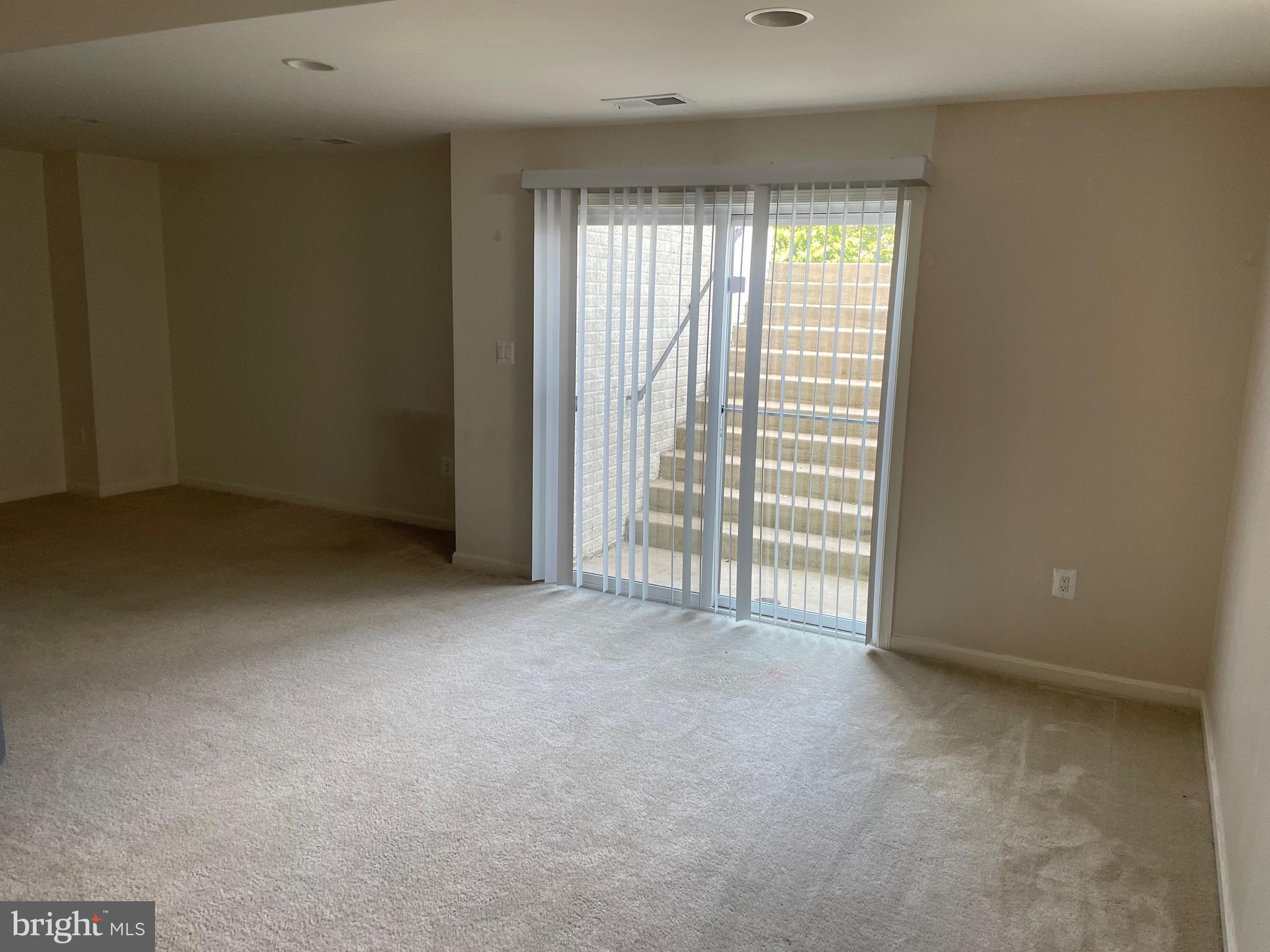 RED BUD RUN - Residential Lease