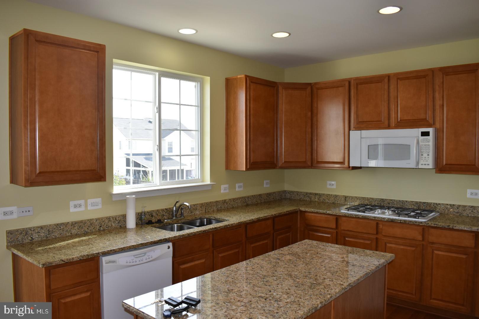 RED BUD RUN - Residential Lease