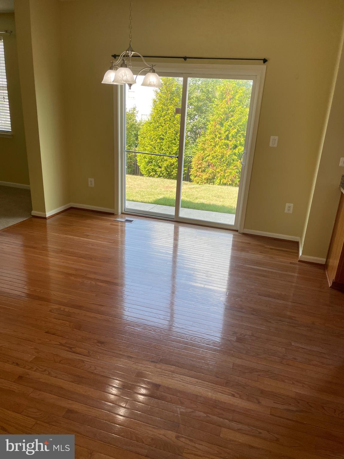 RED BUD RUN - Residential Lease