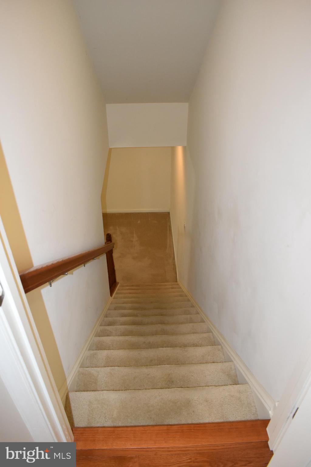 RED BUD RUN - Residential Lease