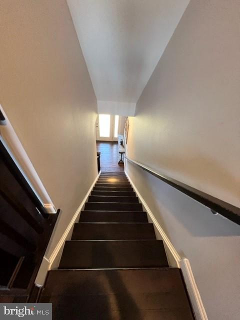 BRAMBLETON TOWN CENTER - Residential Lease