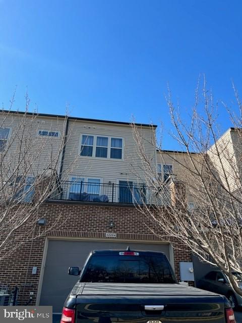 BRAMBLETON TOWN CENTER - Residential Lease