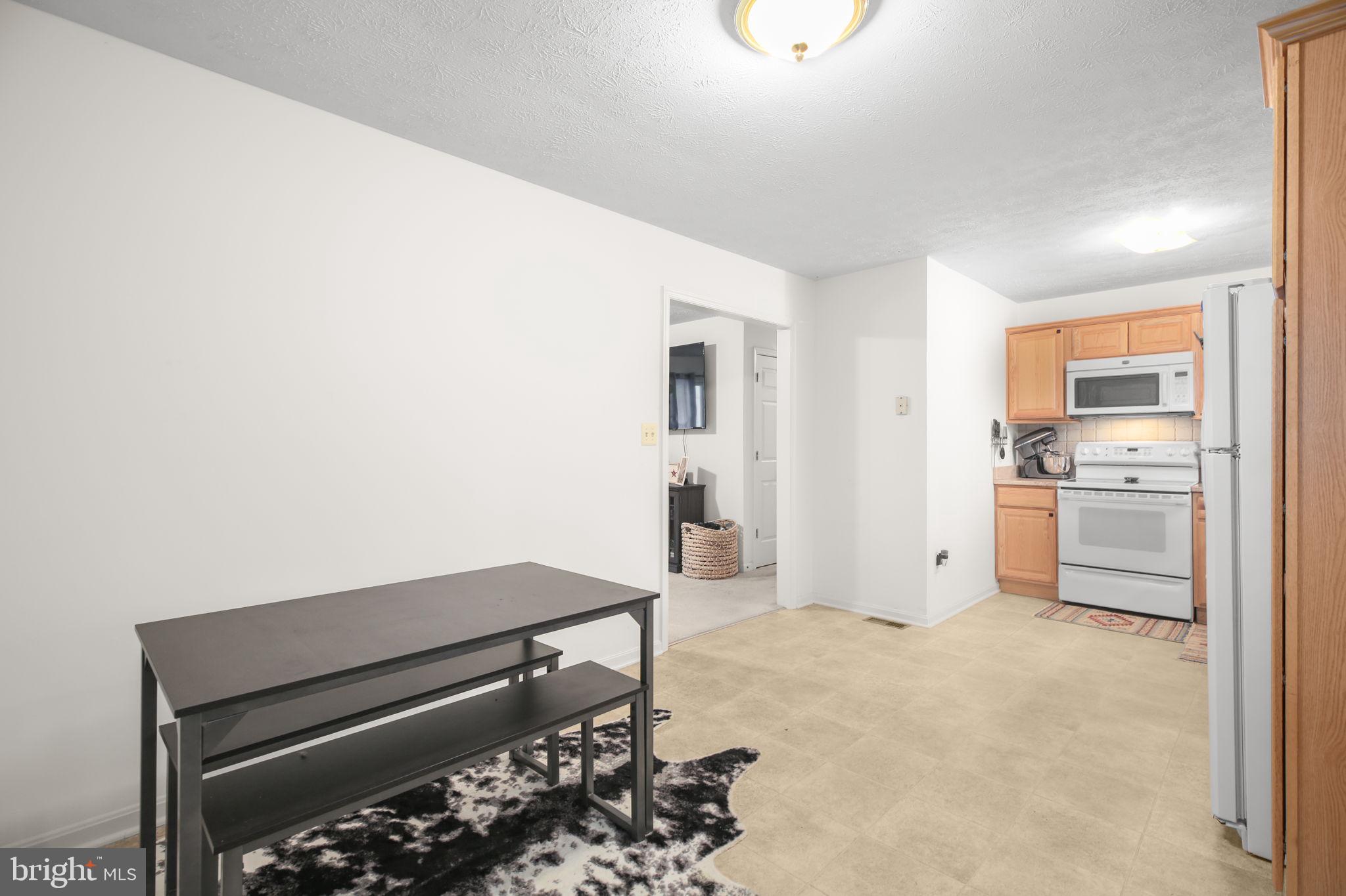 FAIRFIELD WOODS - Residential