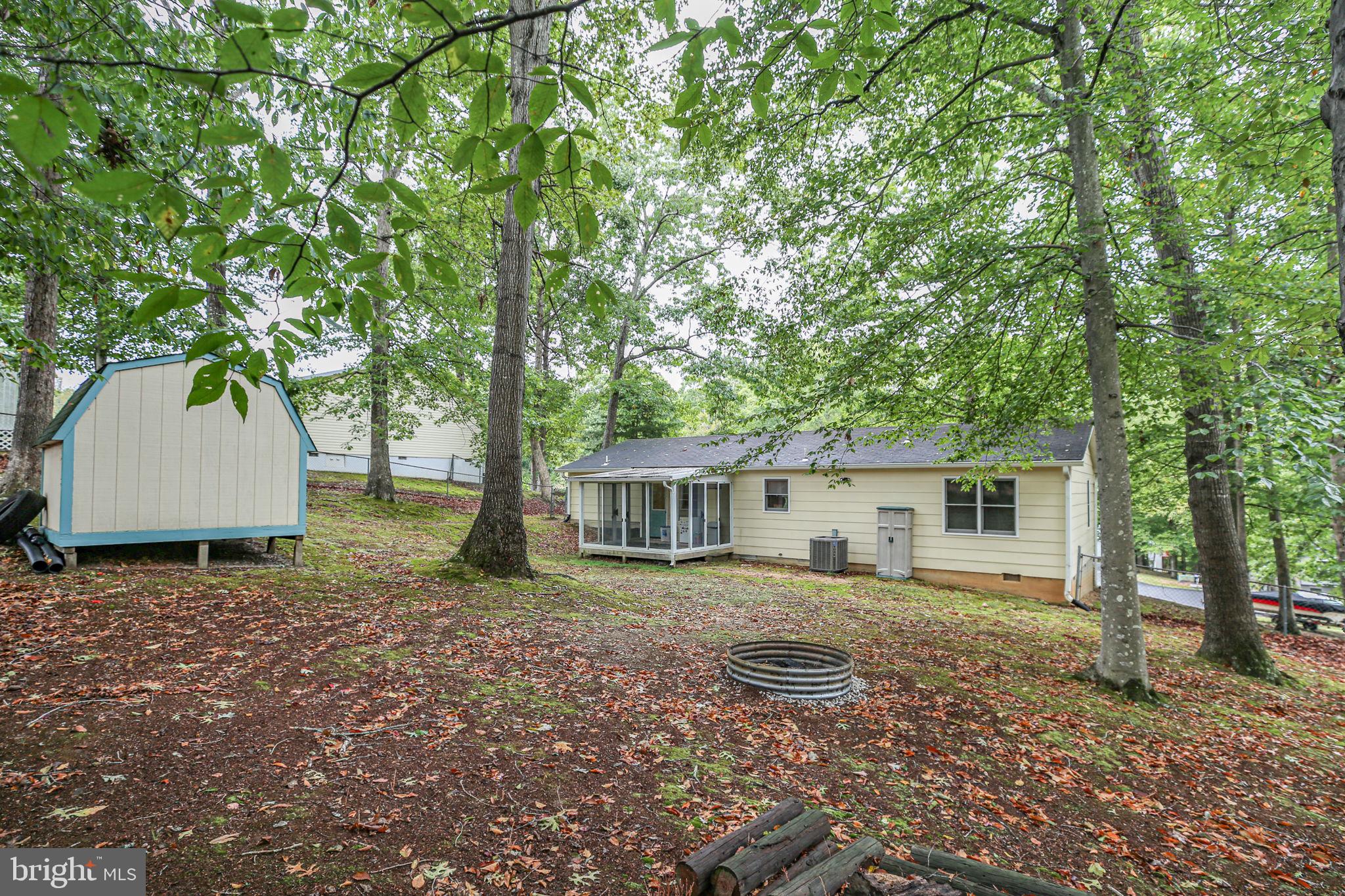 FAIRFIELD WOODS - Residential