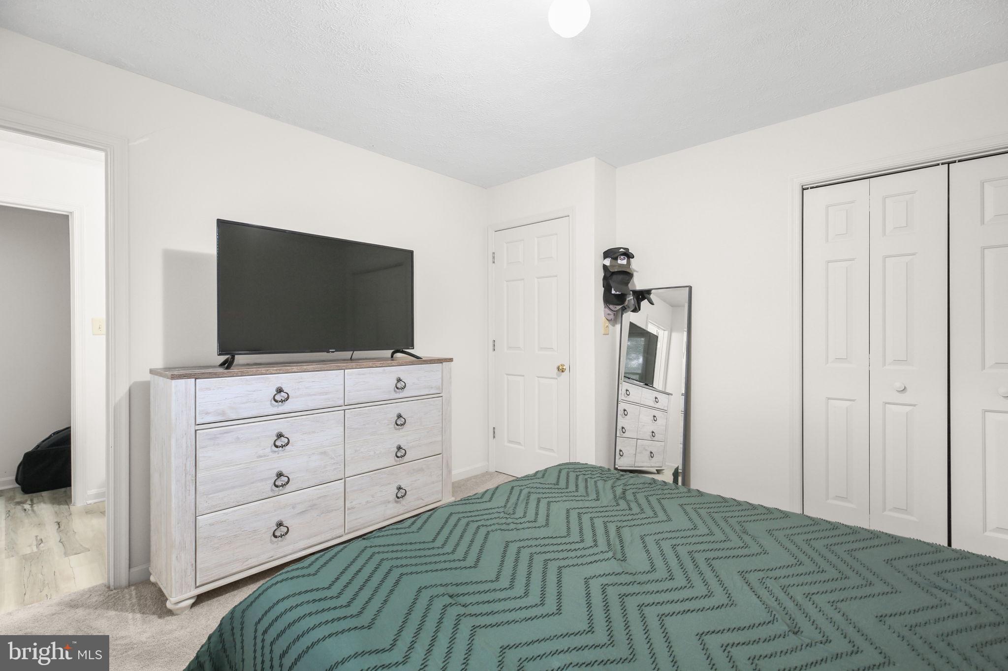 FAIRFIELD WOODS - Residential