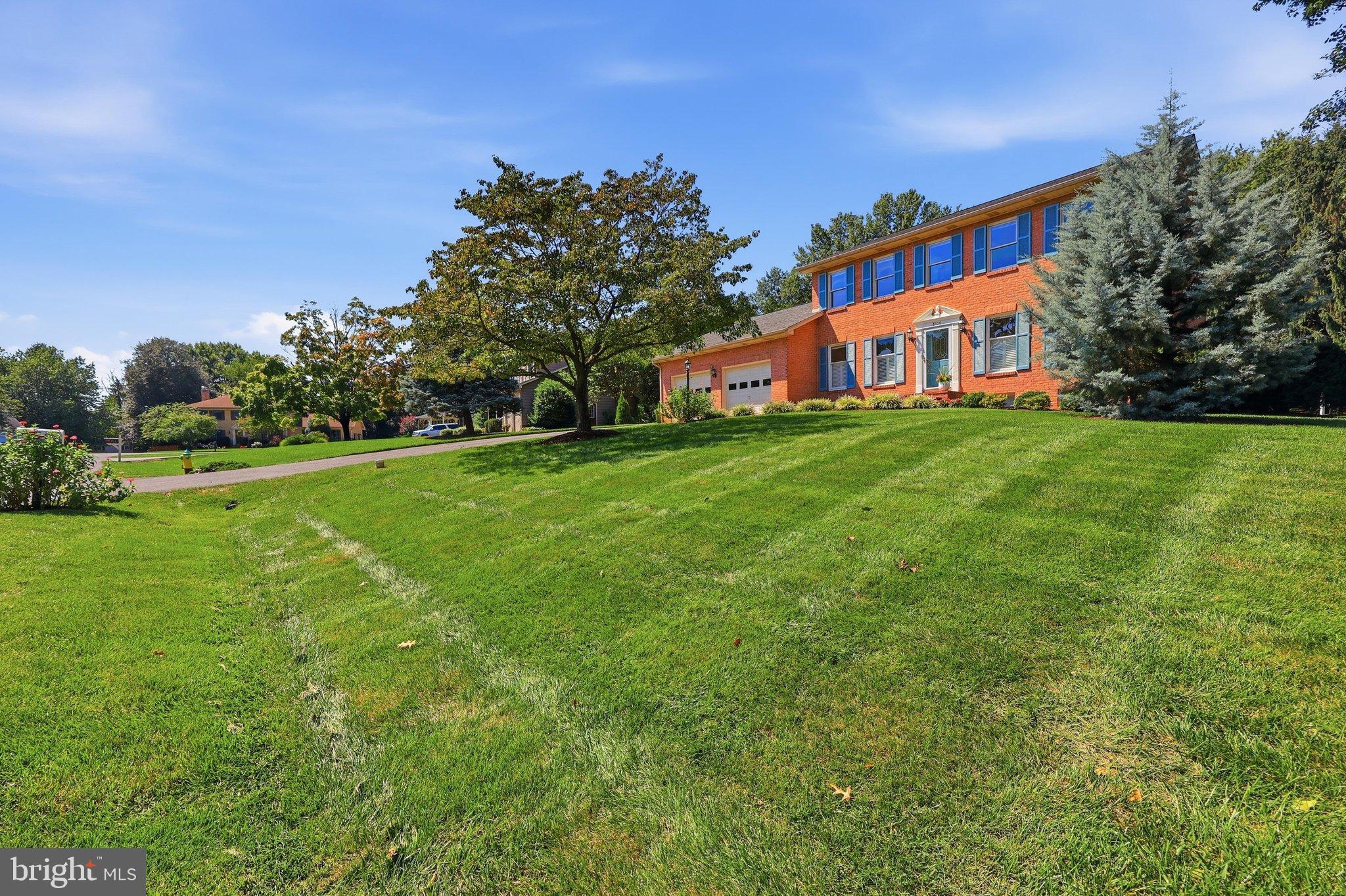 8106 LAUREL RIDGE ROAD