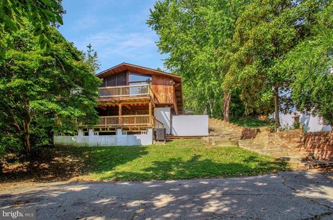 8205 F STREET CHESAPEAKE BEACH MD 20732