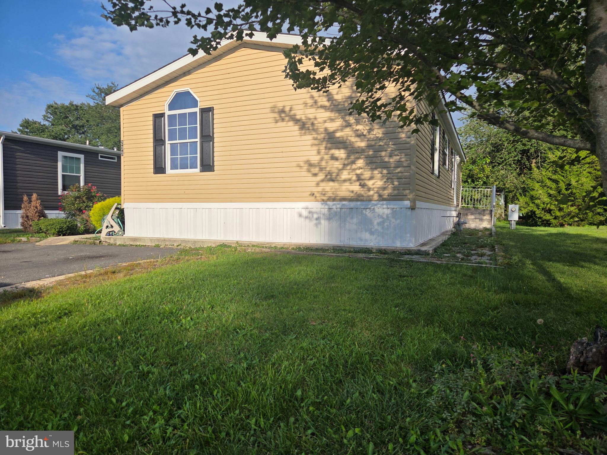 1976 N EAST AVENUE 233