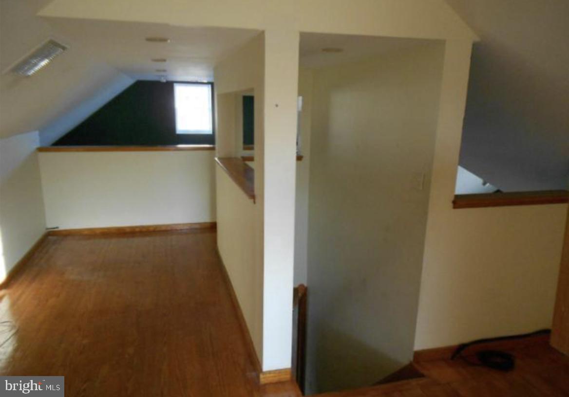 NOTTINGHAM - Commercial Sale