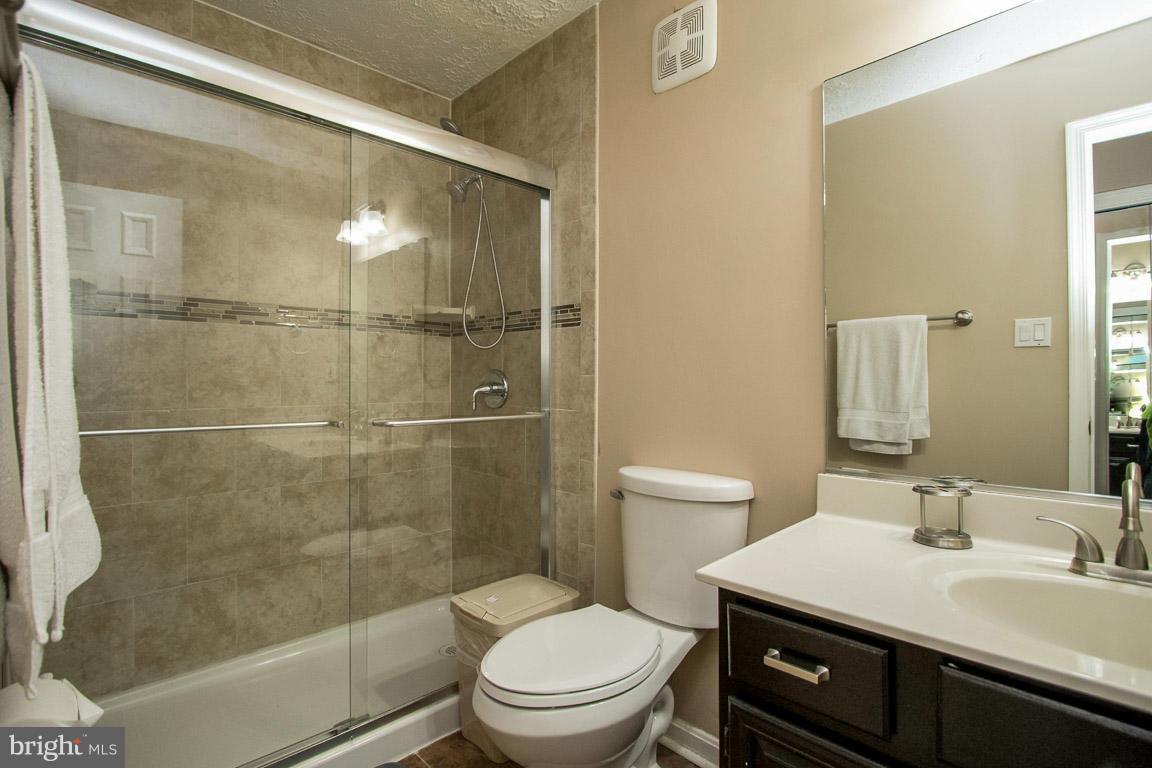 VININGS CONDO - Residential