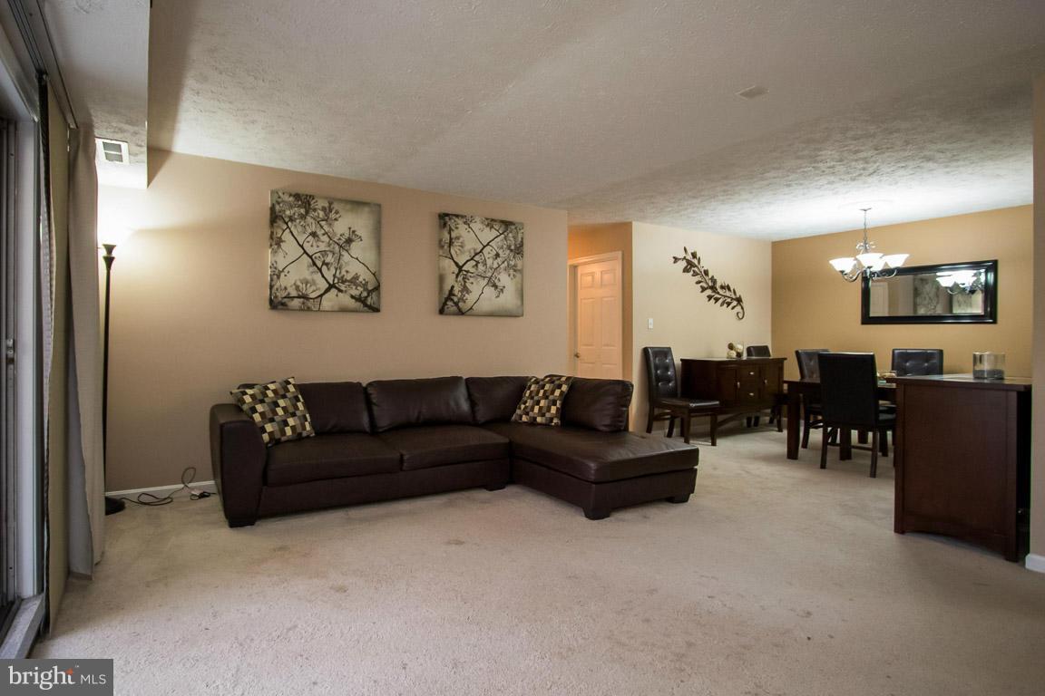 VININGS CONDO - Residential