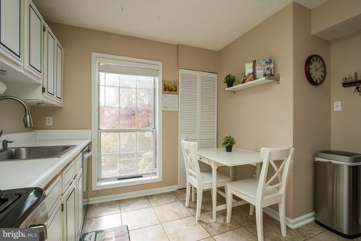 VININGS CONDO - Residential