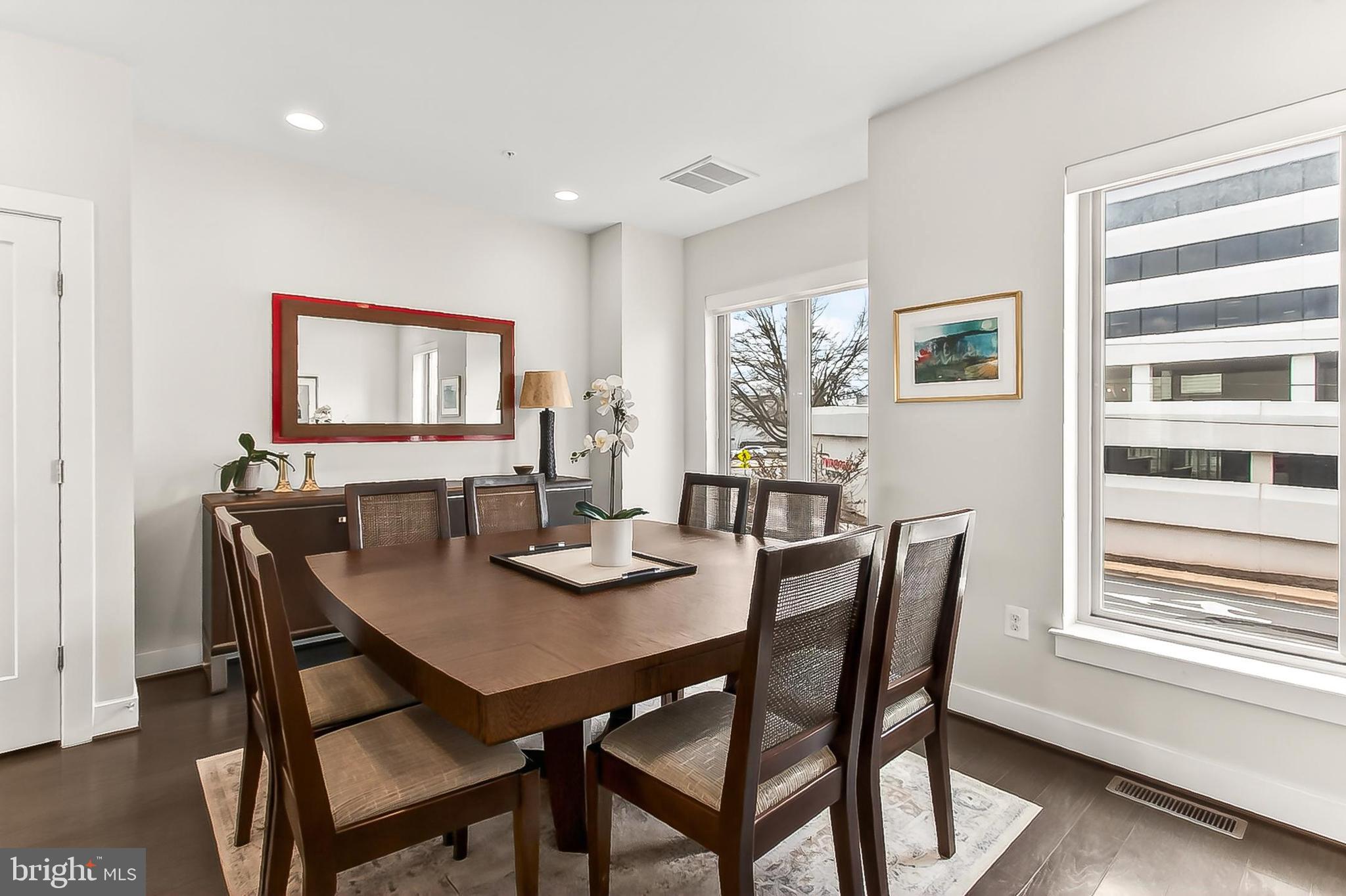 CHAPMAN ROW AT TWINBROOK METRO - Residential