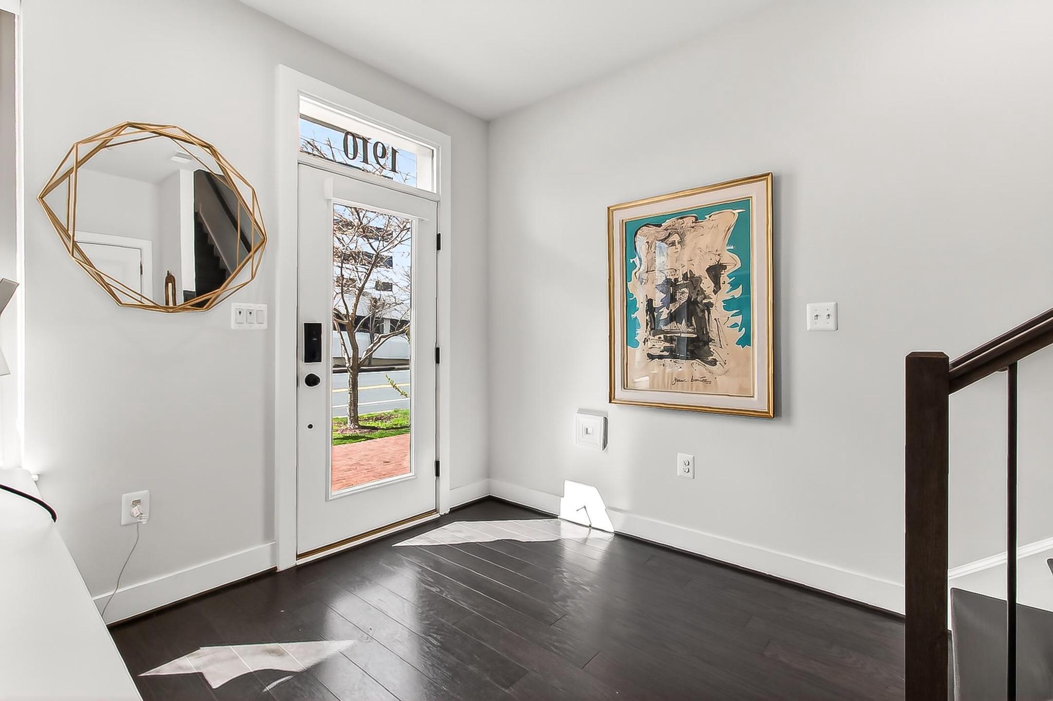 CHAPMAN ROW AT TWINBROOK METRO - Residential