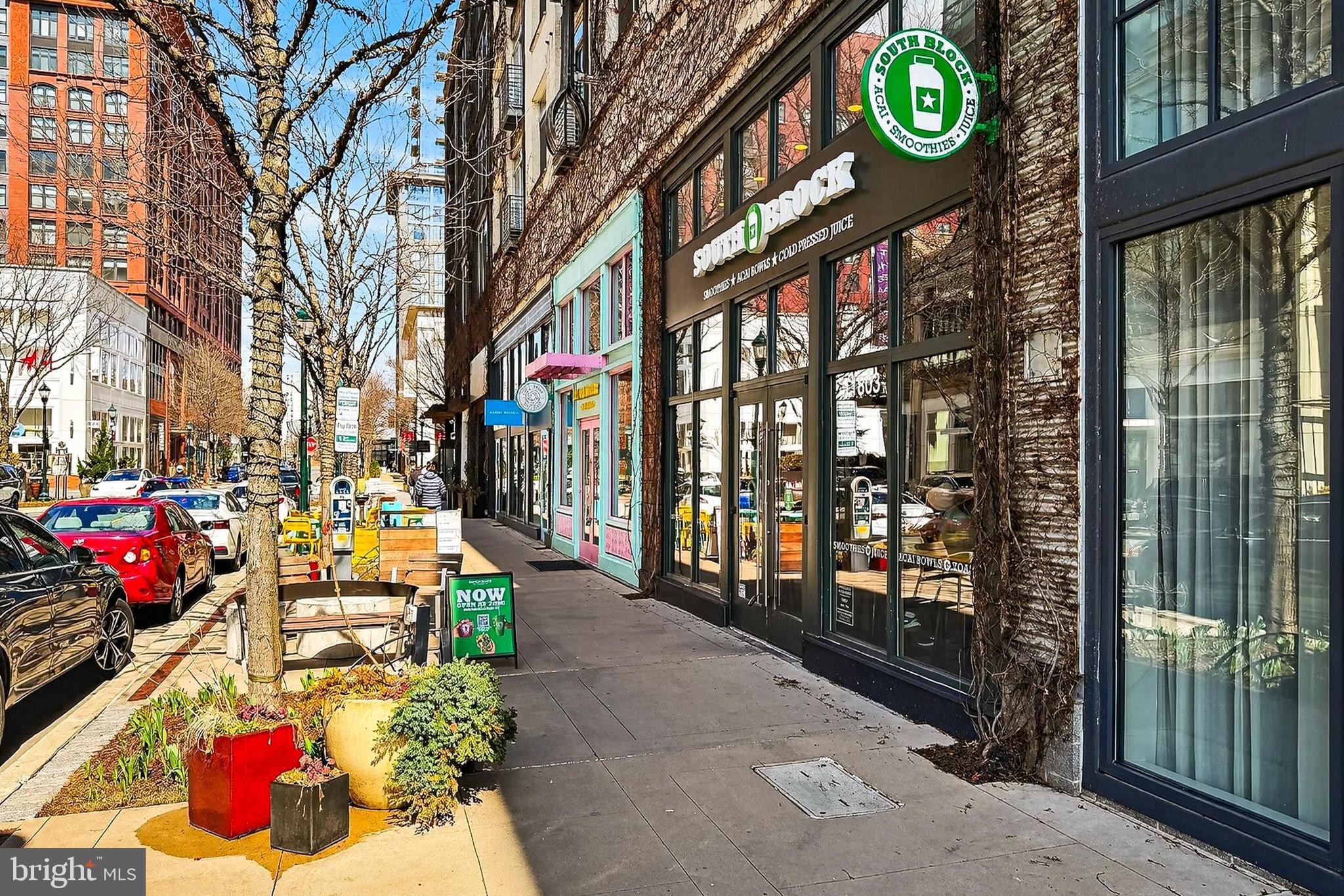 CHAPMAN ROW AT TWINBROOK METRO - Residential