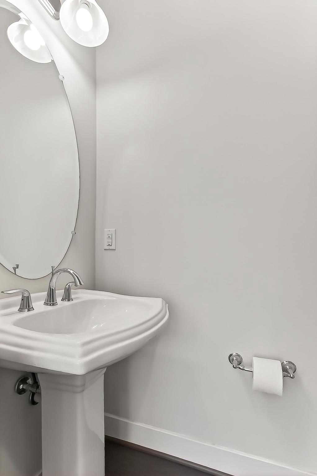 CHAPMAN ROW AT TWINBROOK METRO - Residential