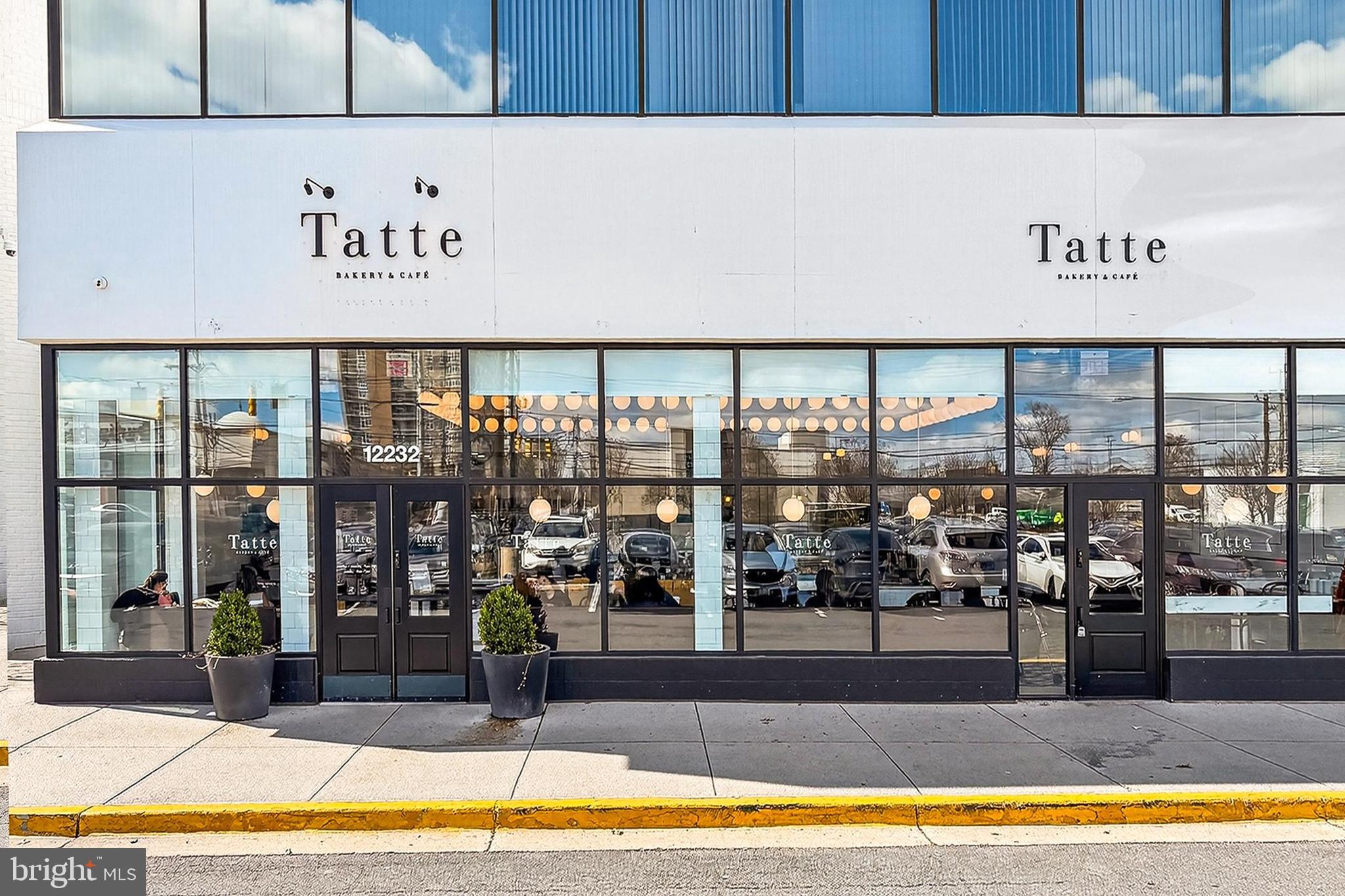 CHAPMAN ROW AT TWINBROOK METRO - Residential