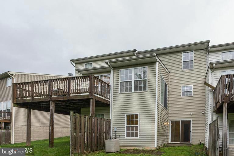 VISTA GARDENS PLAT 1> - Residential Lease