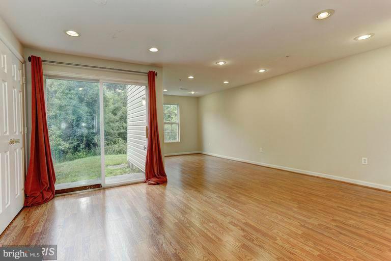 VISTA GARDENS PLAT 1> - Residential Lease