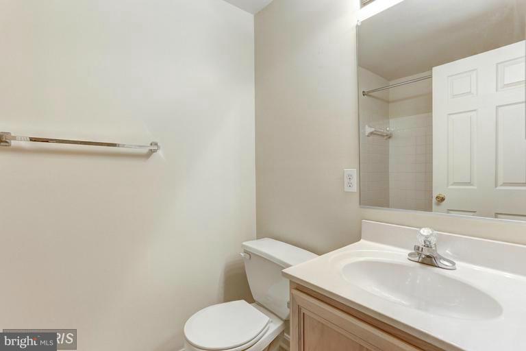 VISTA GARDENS PLAT 1> - Residential Lease