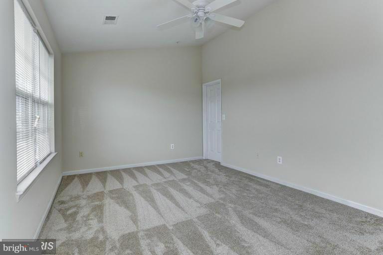 VISTA GARDENS PLAT 1> - Residential Lease