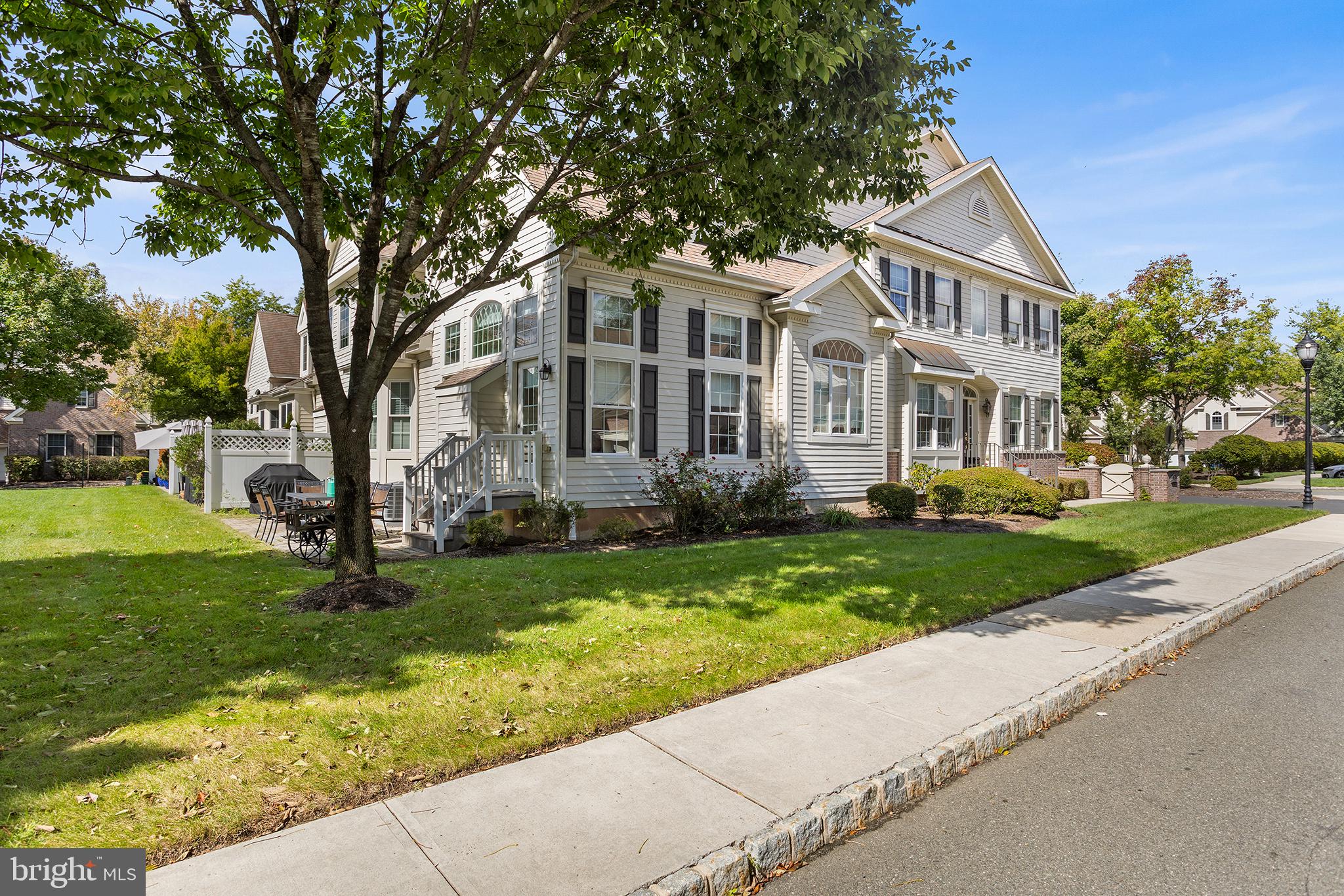 1 RIVIERA COURT