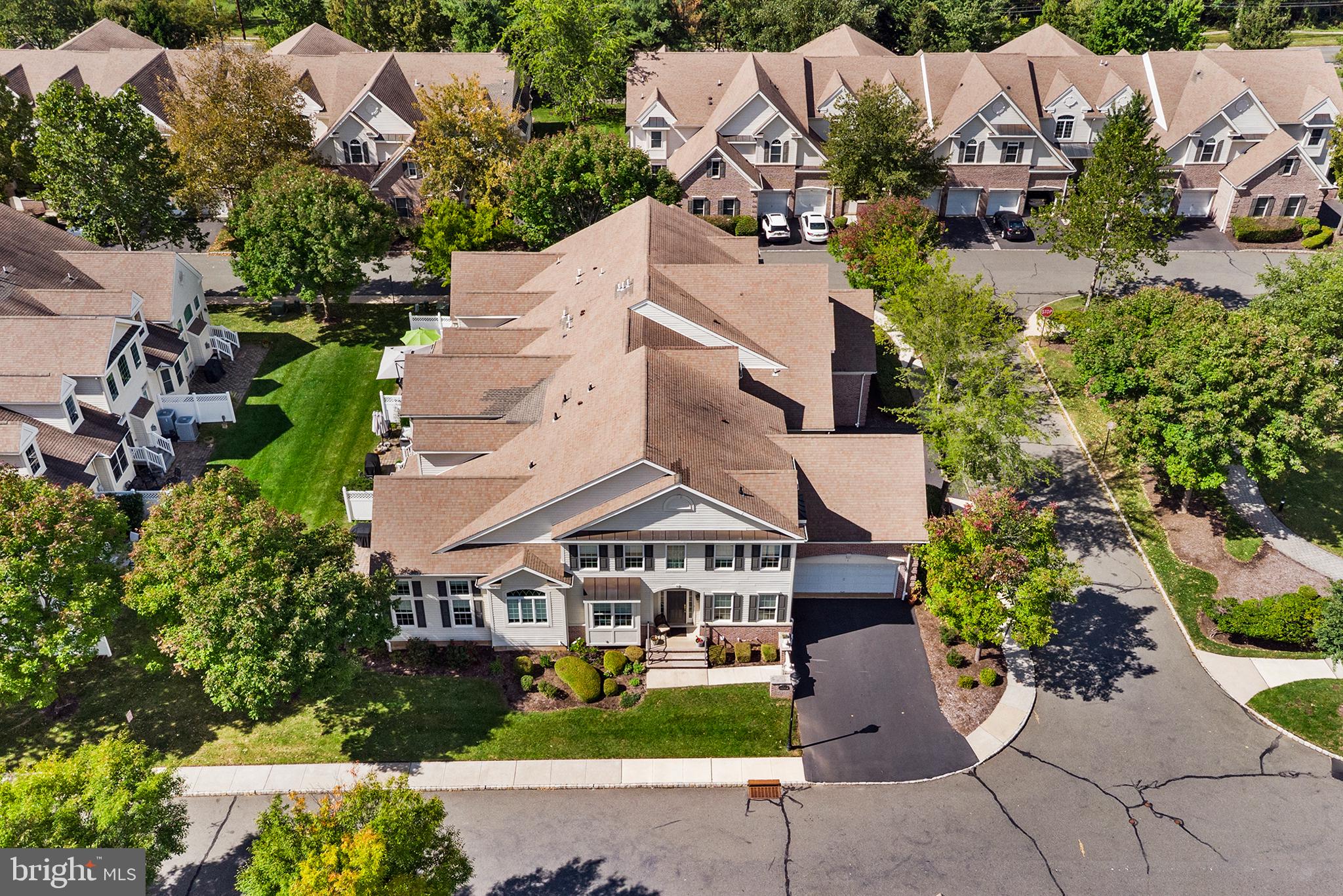 1 RIVIERA COURT