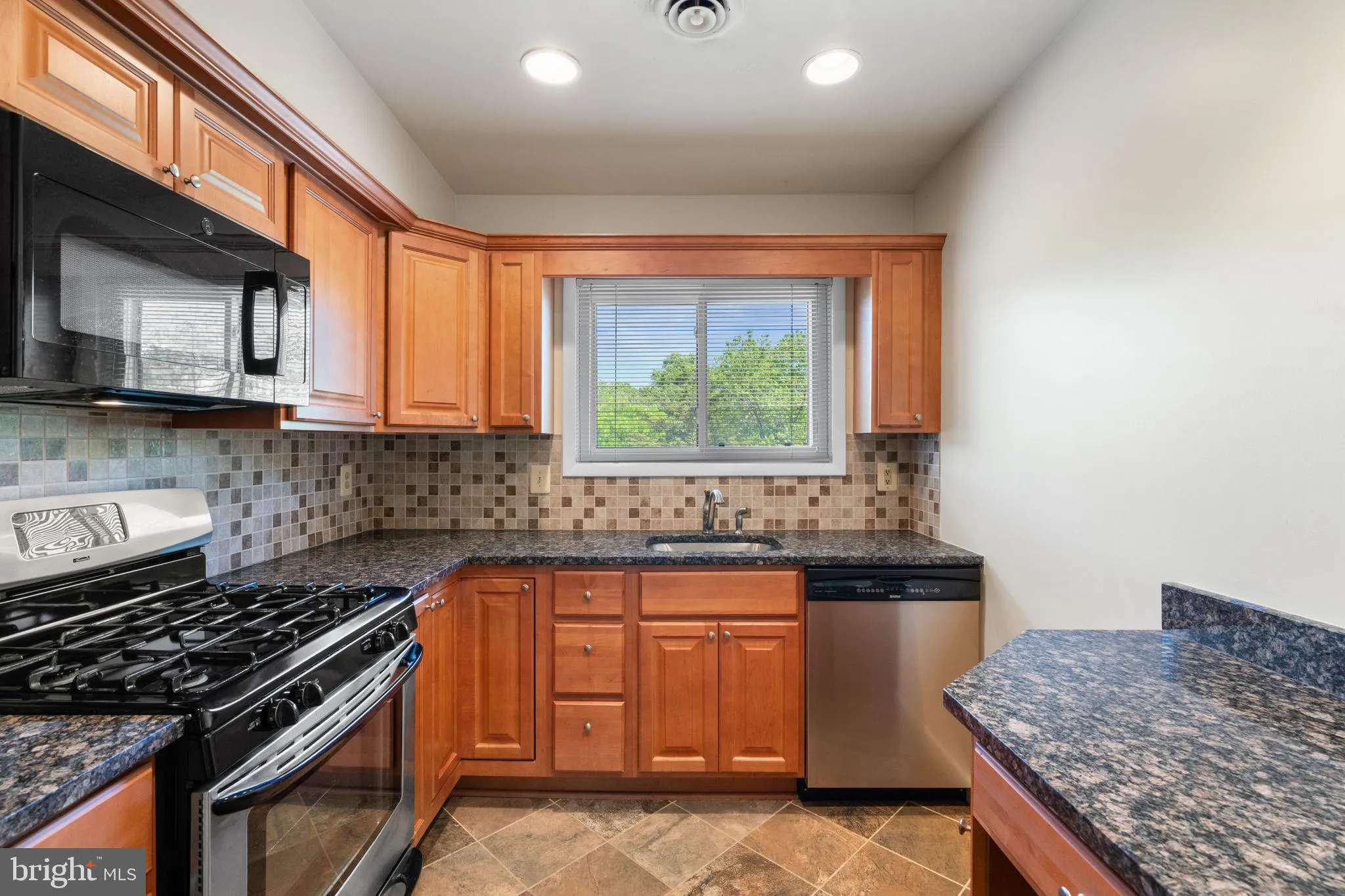 Additional image 69 of 205 Skyhill Road Unit 8, Alexandria, VA 22314