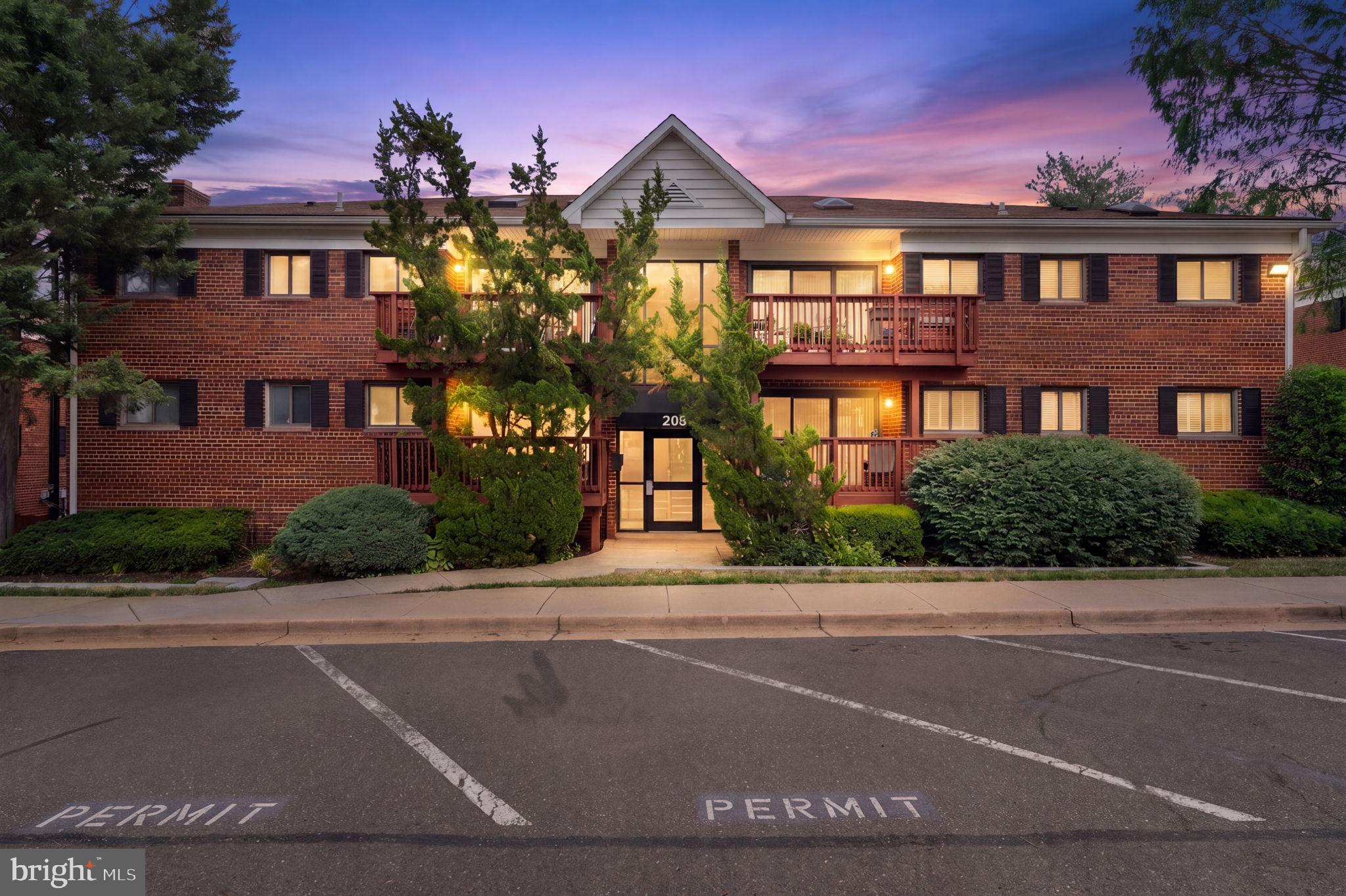 205 SKYHILL ROAD 8