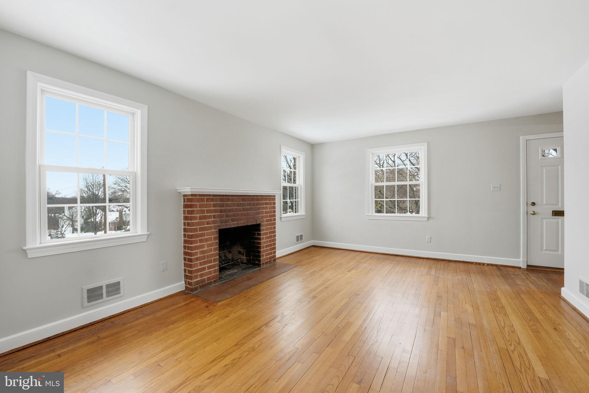 BROYHILL HEIGHTS - Residential