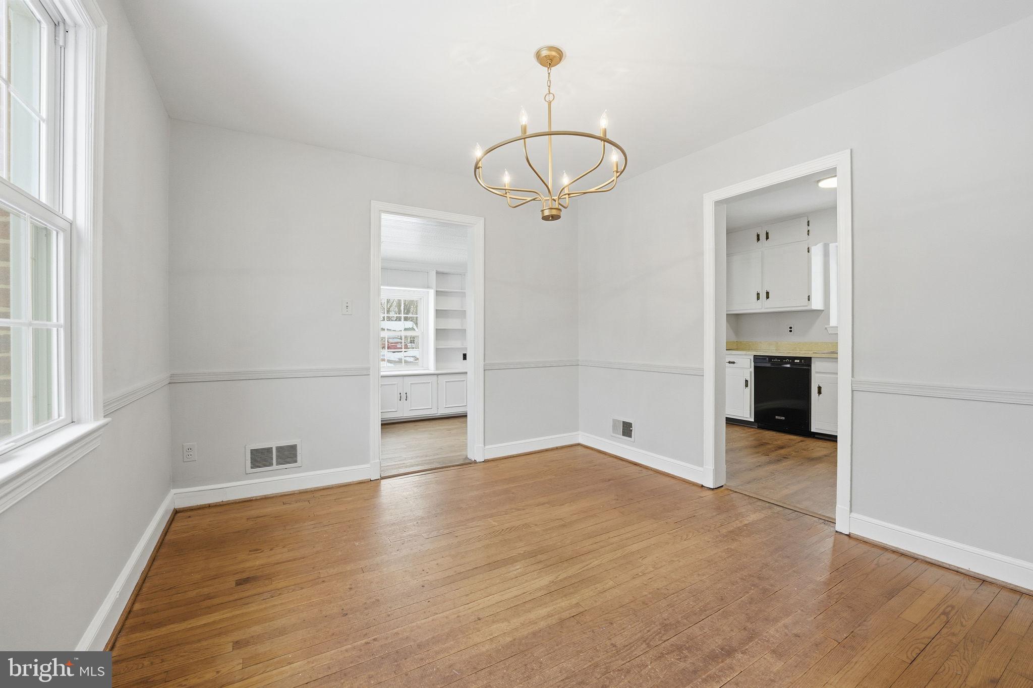 BROYHILL HEIGHTS - Residential