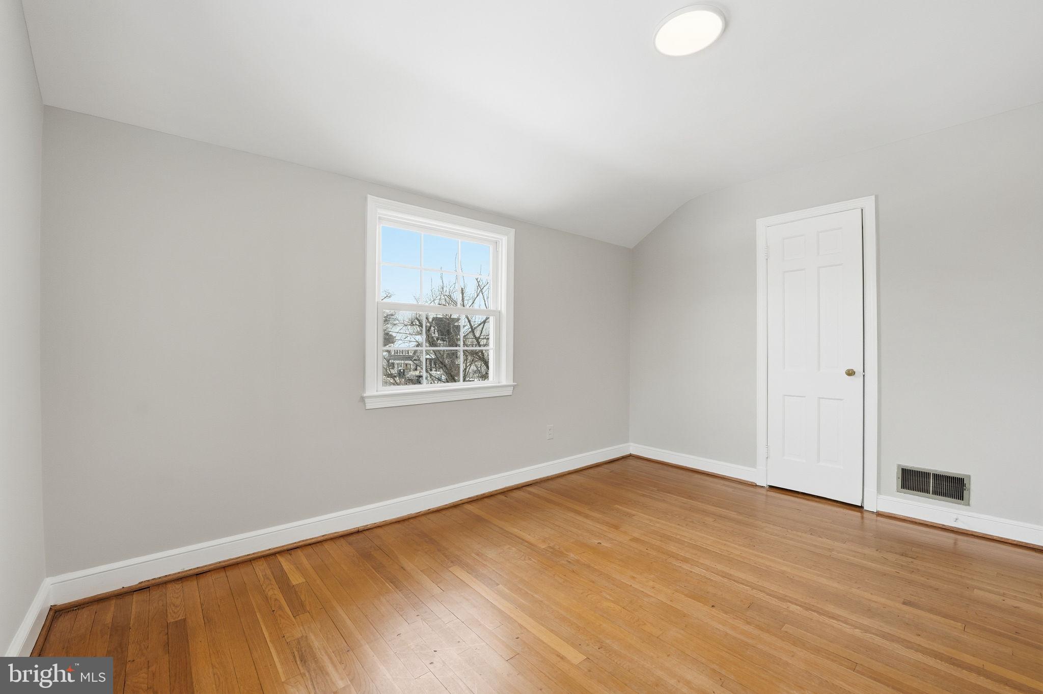 BROYHILL HEIGHTS - Residential