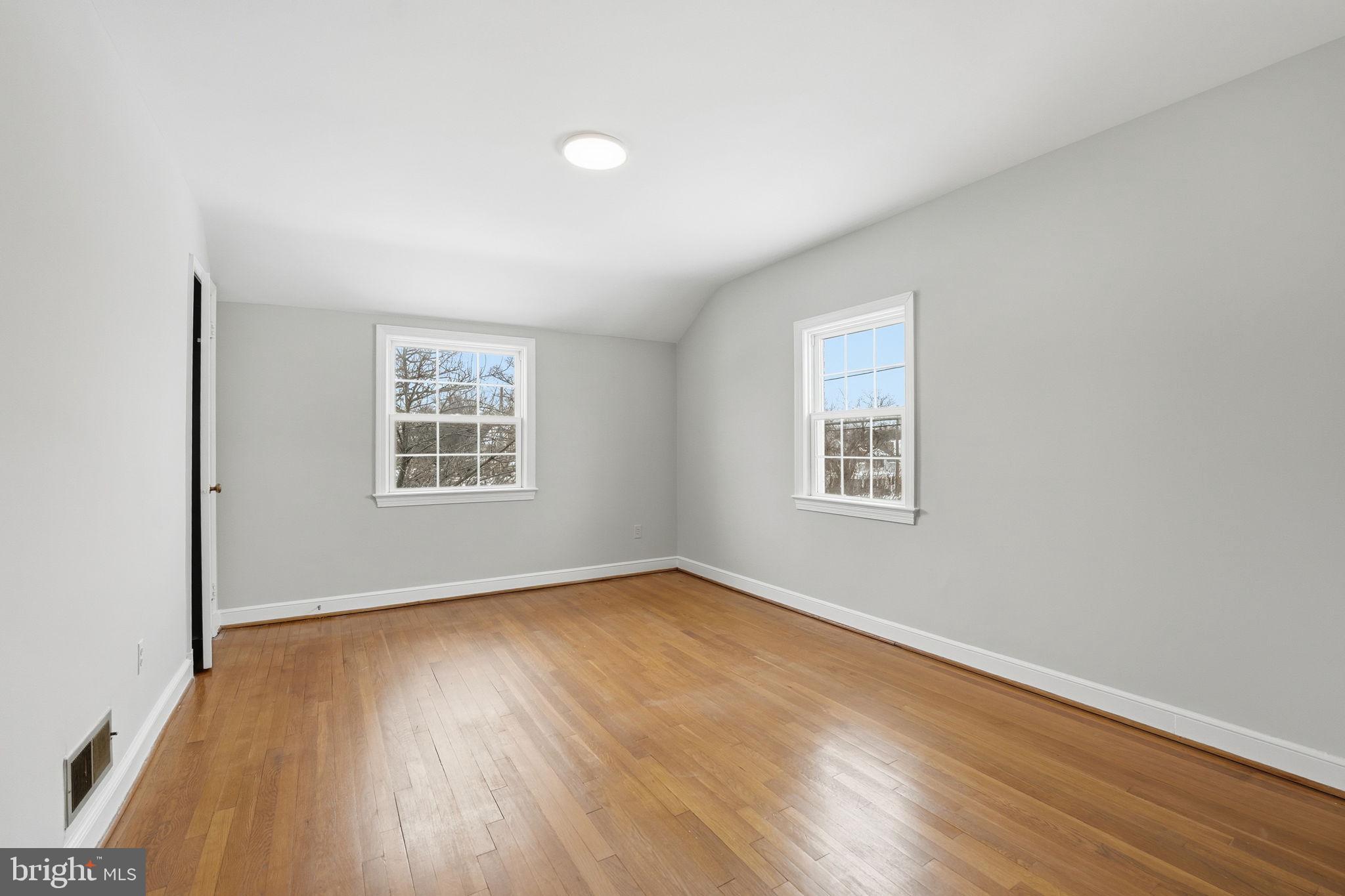 BROYHILL HEIGHTS - Residential