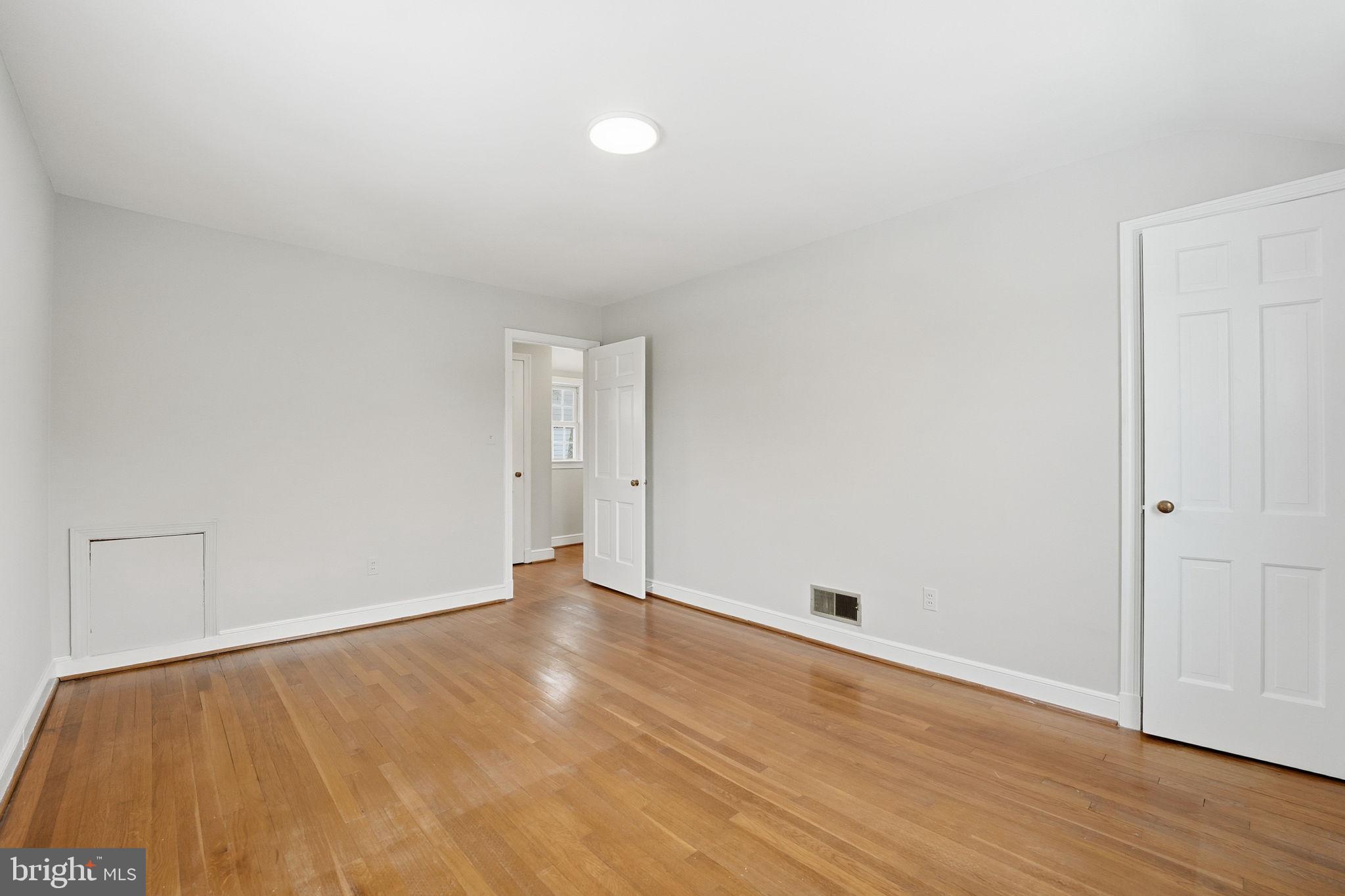 BROYHILL HEIGHTS - Residential