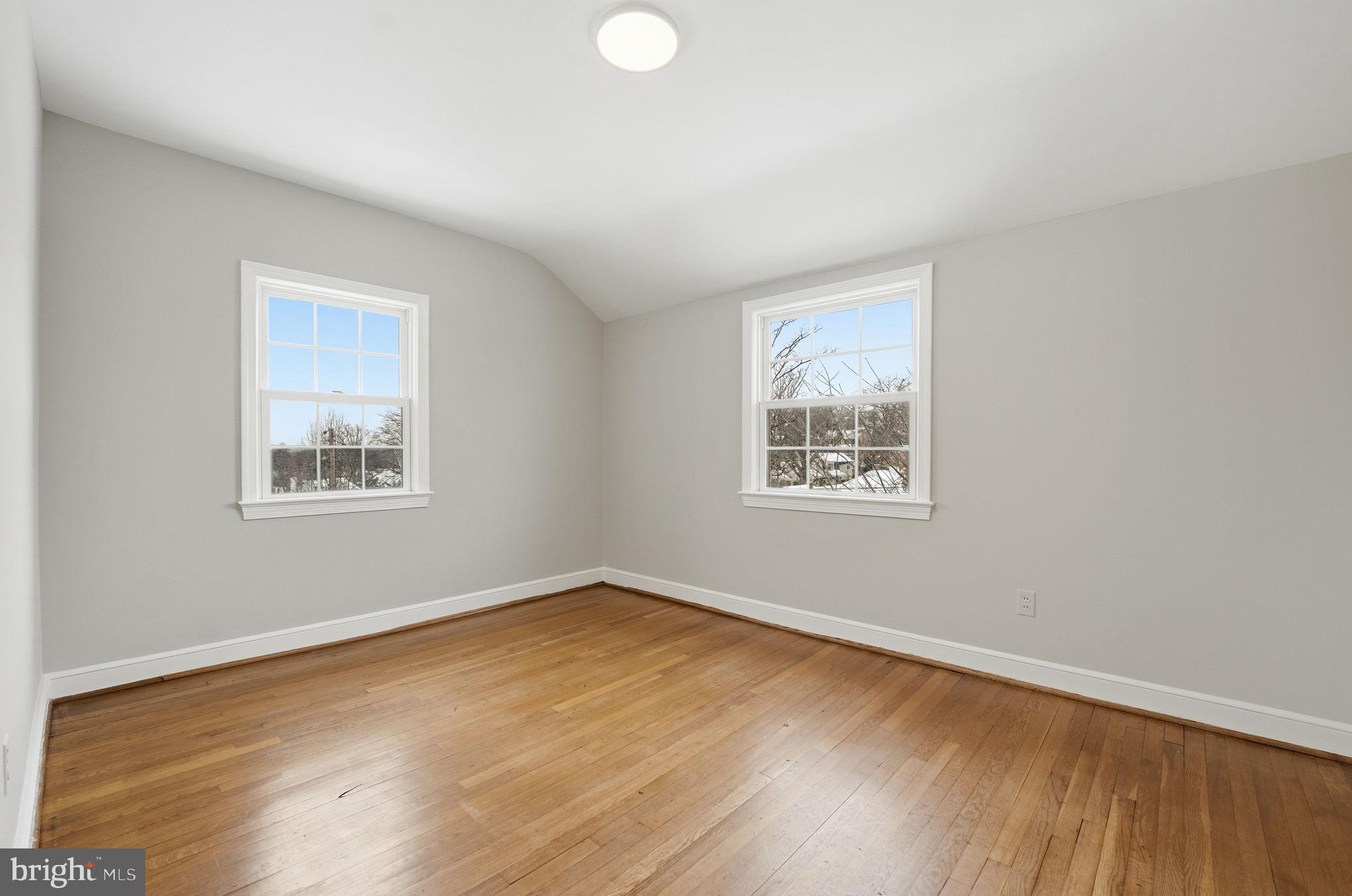 BROYHILL HEIGHTS - Residential