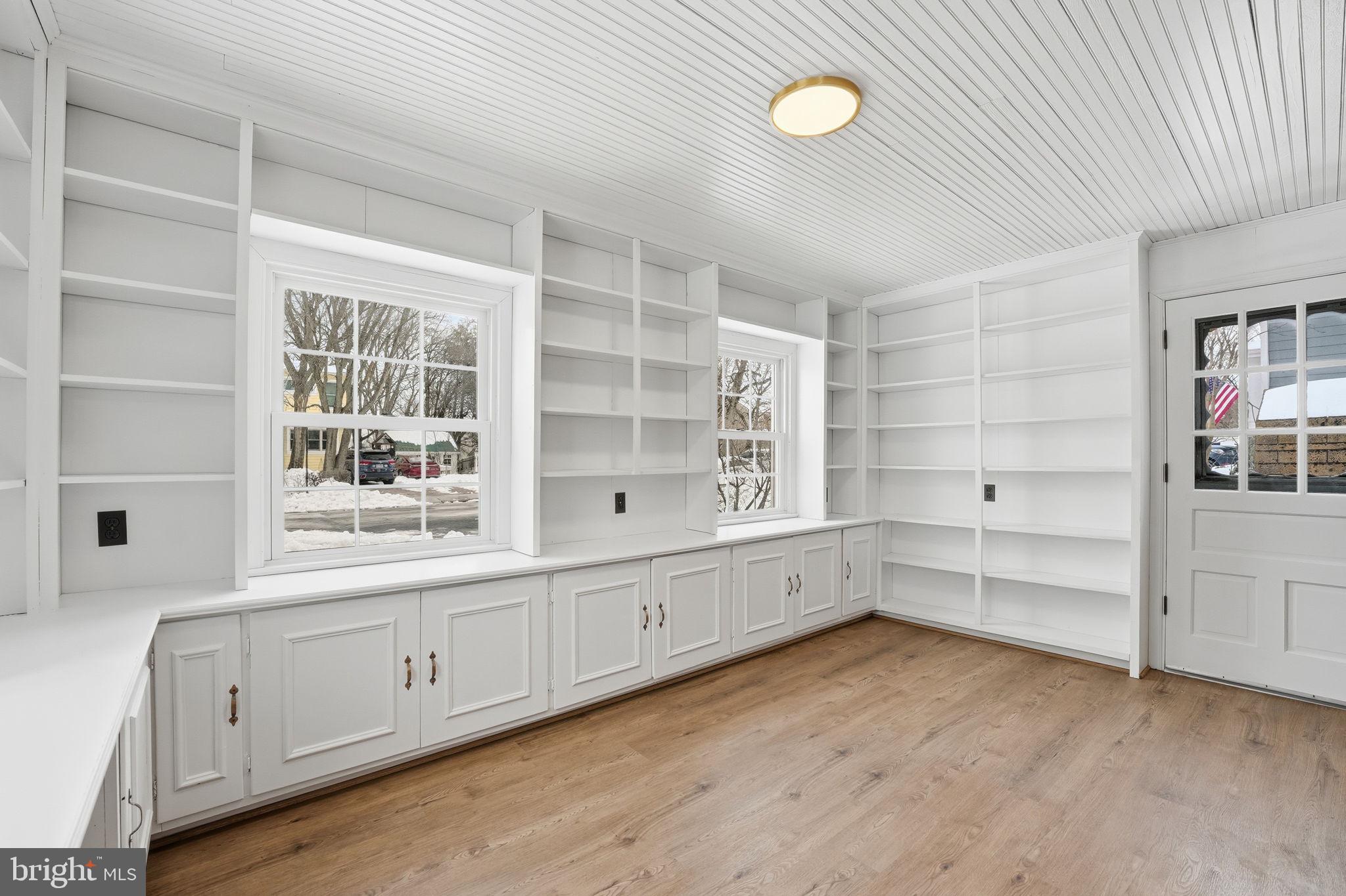 BROYHILL HEIGHTS - Residential