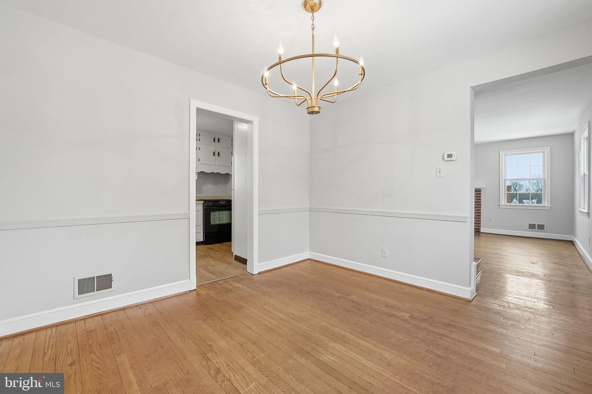 BROYHILL HEIGHTS - Residential