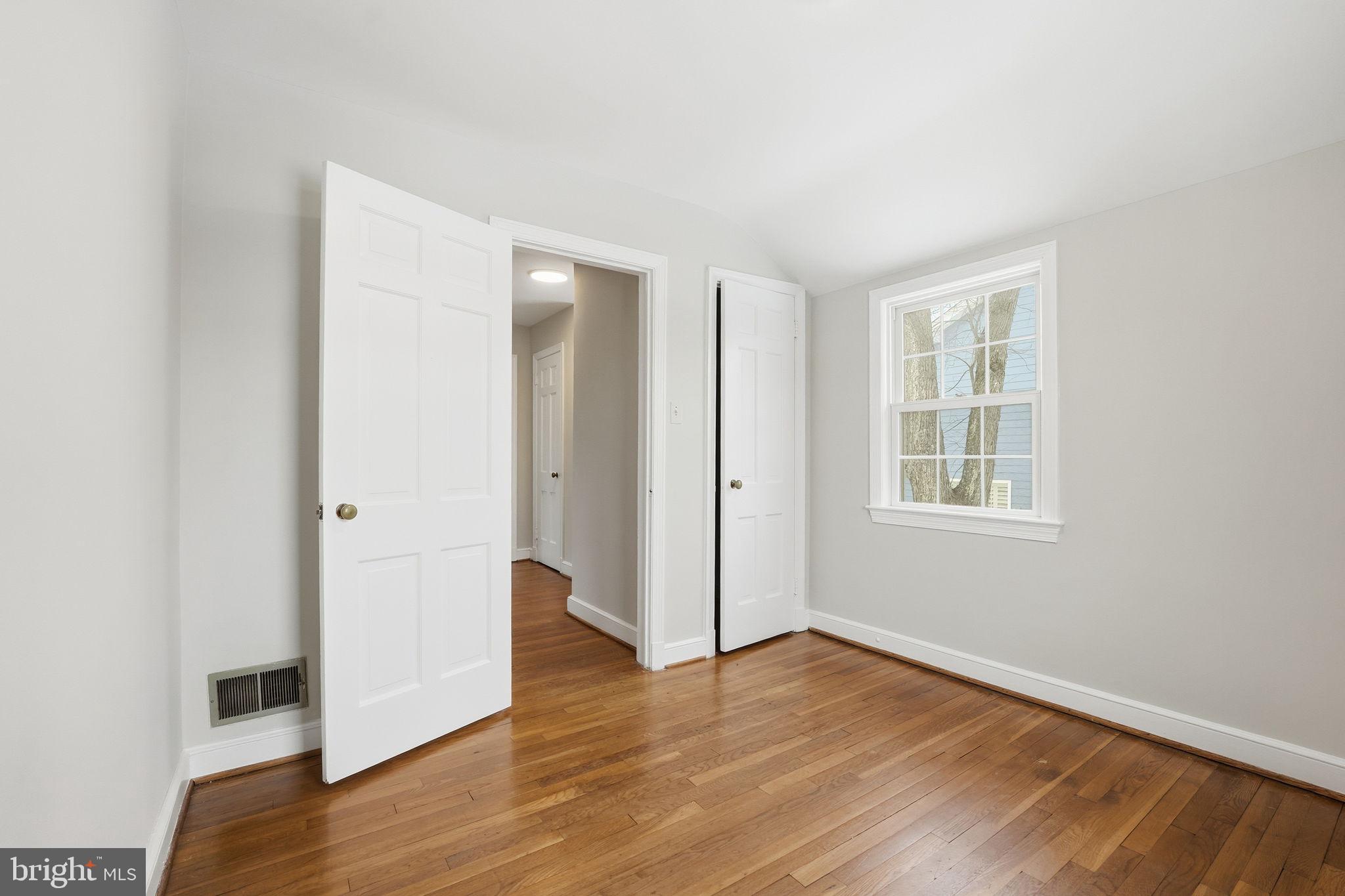 BROYHILL HEIGHTS - Residential