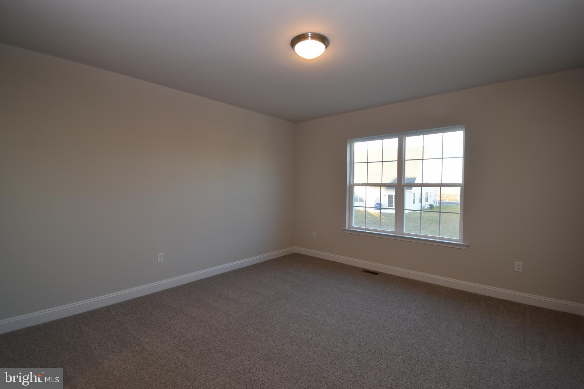 MCINTOSH FARMS - Residential