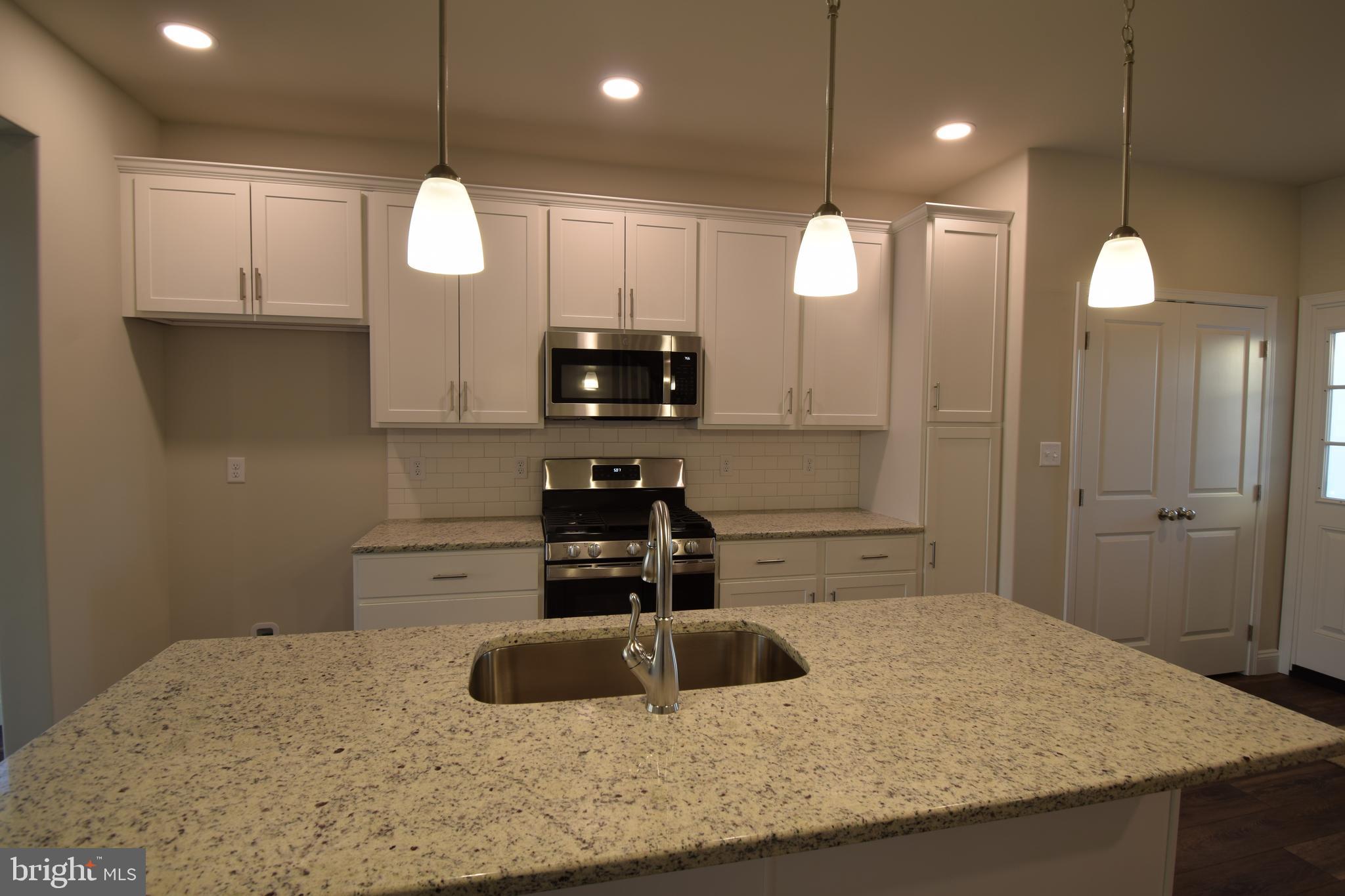 MCINTOSH FARMS - Residential