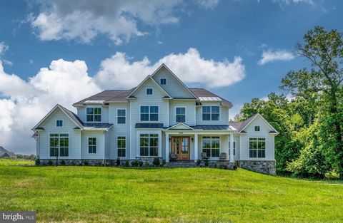 Homes For Sale - Hurley Lane<br/> PAEONIAN SPRINGS, VA 20129