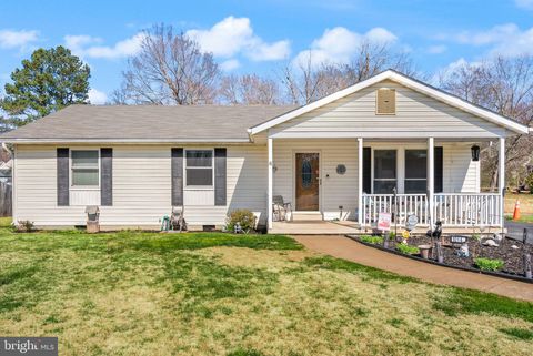 Photo of 10141 Grist Mill Court, MANASSAS, VA 20110 (MLS # VAMN2011100)